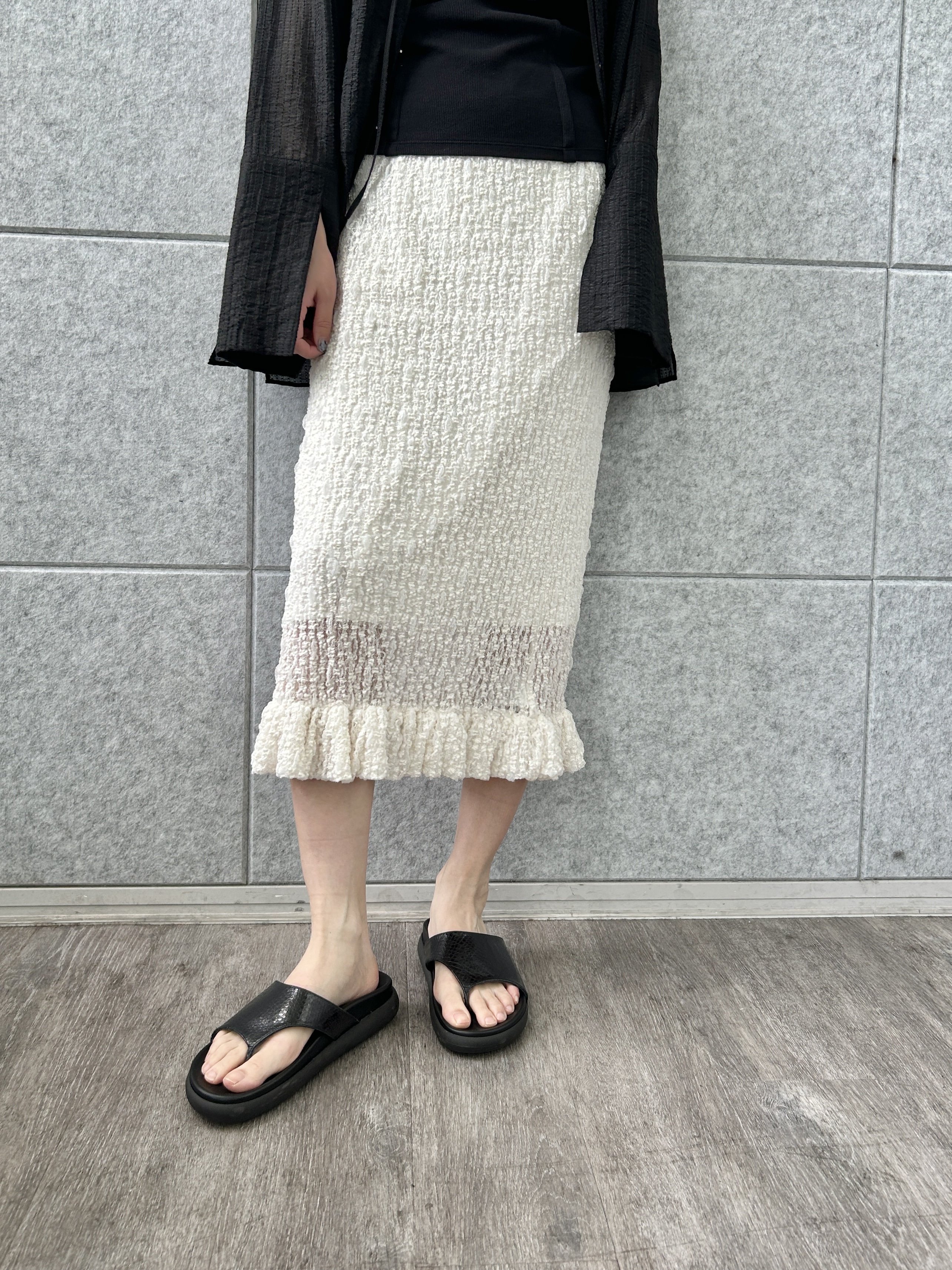 harunaさんの「CODE A｜edge line camisole」を使ったコーディネート