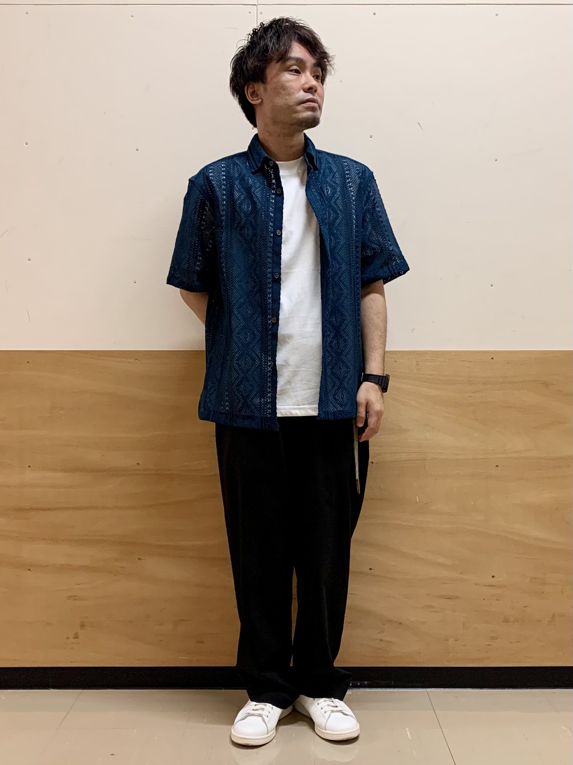 MATUさんの「THE SHOP TK｜【2点セット】クラフトレース 半袖シャツ＋半袖Tシャツ」を使ったコーディネート