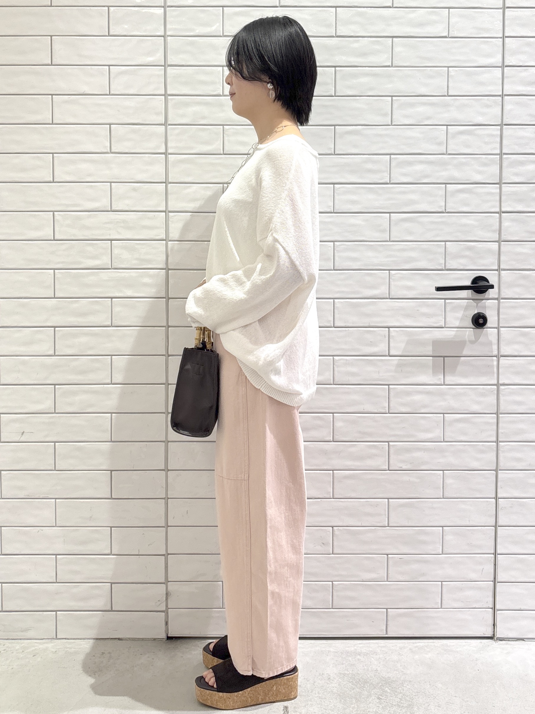 ayumiさんの「OPAQUE.CLIP｜麻混リラクシーニット【洗濯機OK】」を使ったコーディネート