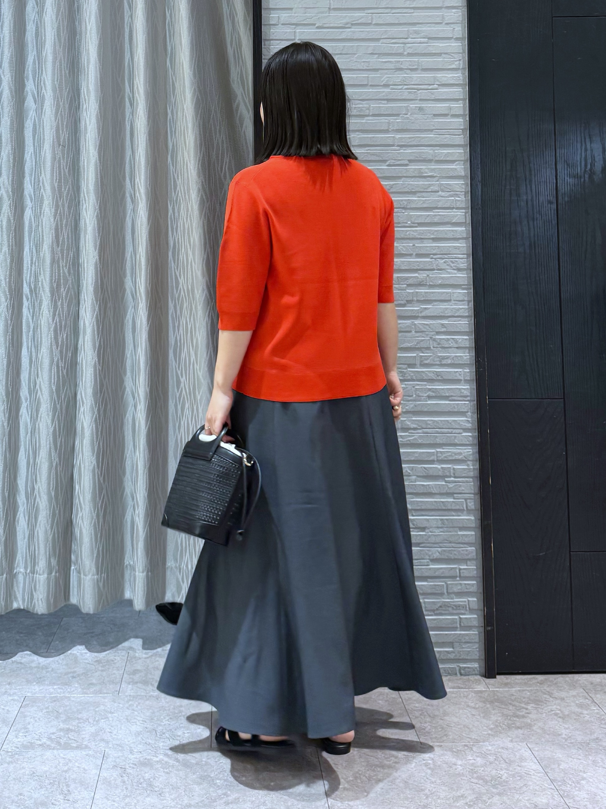 chさんの「THE SHOP TK｜【S-XL/ひんやりタッチ】美しさ際立つ 6分袖ニット 洗濯機OK/UVケア/毛玉になりにくい」を使ったコーディネート