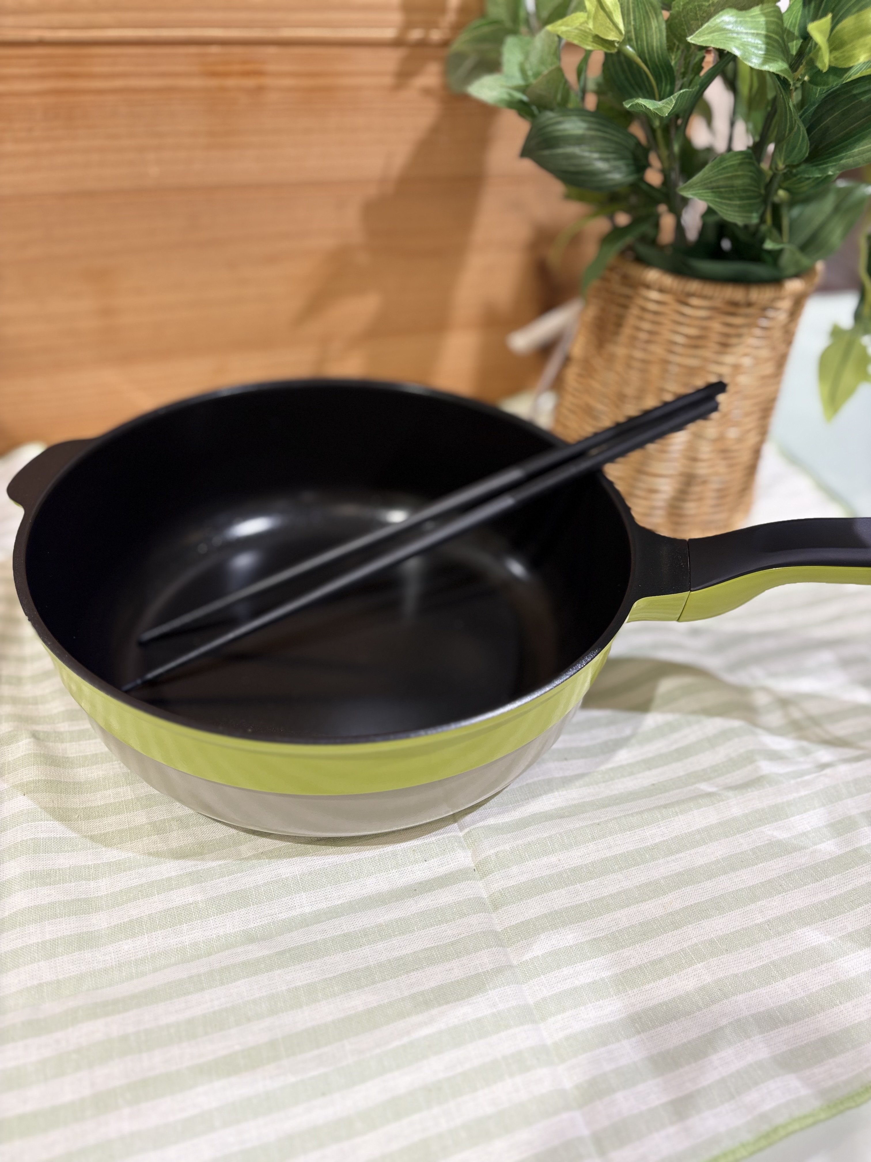 MOLさんの「212 KITCHEN STORE｜ブロックストライプ リネンコットン キッチンクロス L 45x60cm LGR ＜212Kオリジナル」を使ったコーディネート