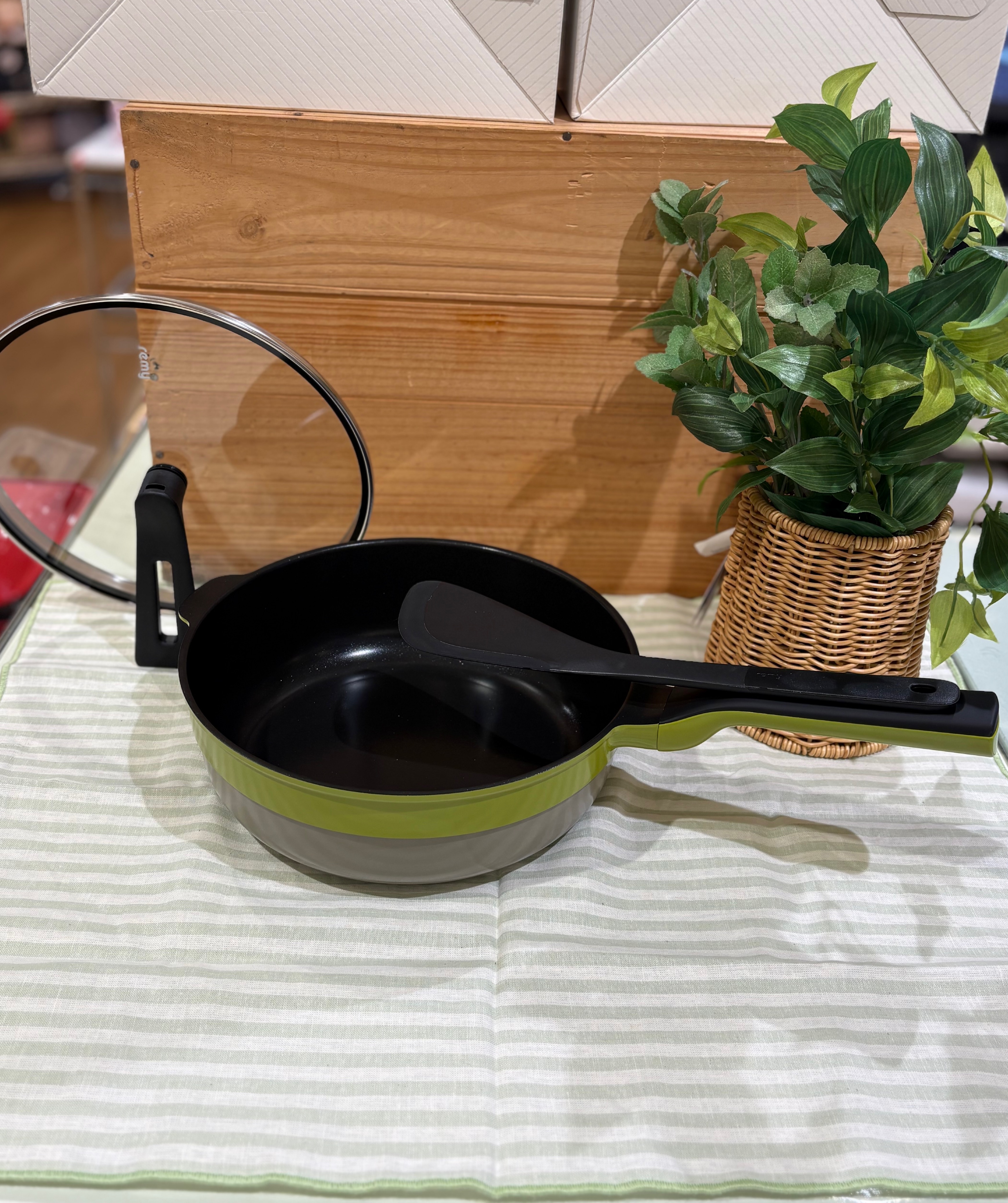 MOLさんの「212 KITCHEN STORE｜ブロックストライプ リネンコットン キッチンクロス L 45x60cm LGR ＜212Kオリジナル」を使ったコーディネート