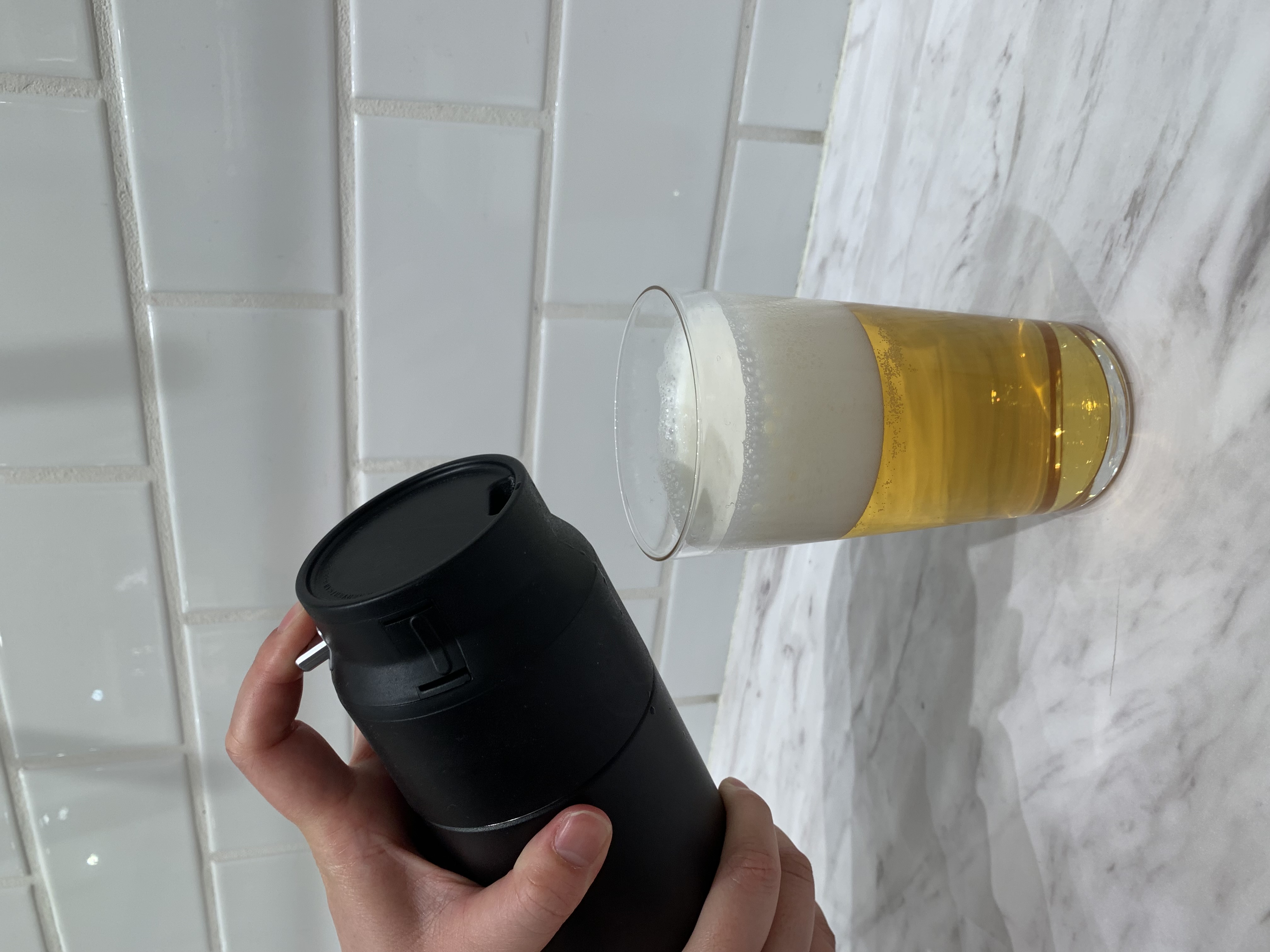 osaosaさんの「212 KITCHEN STORE｜タンブラービールサーバー BK ＜GREENHOUSE グリーンハウス＞」を使ったコーディネート
