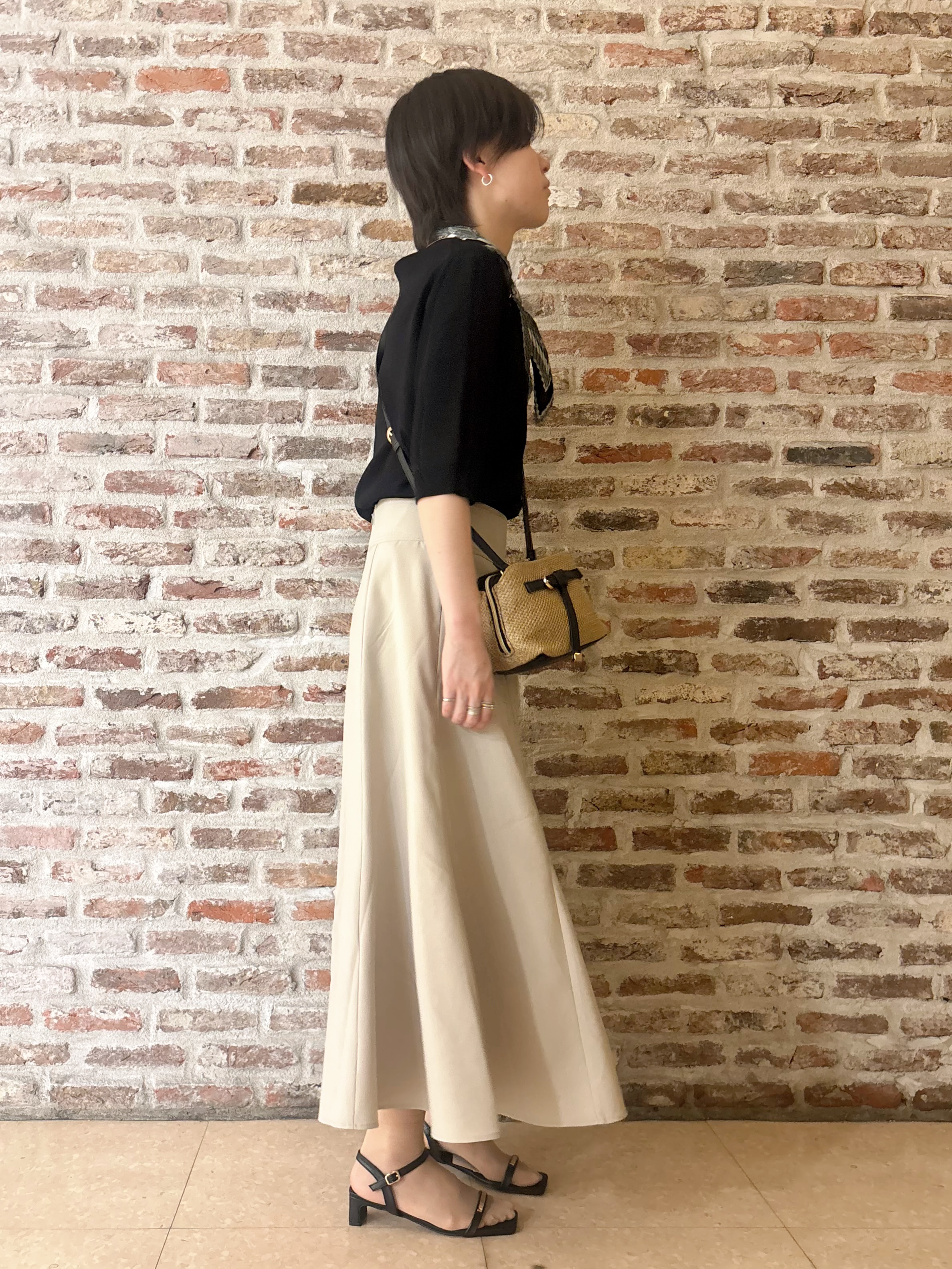 しばさんの「THE SHOP TK｜【S-XL/ひんやりタッチ】美しさ際立つ 6分袖ニット 洗濯機OK/UVケア/毛玉になりにくい」を使ったコーディネート