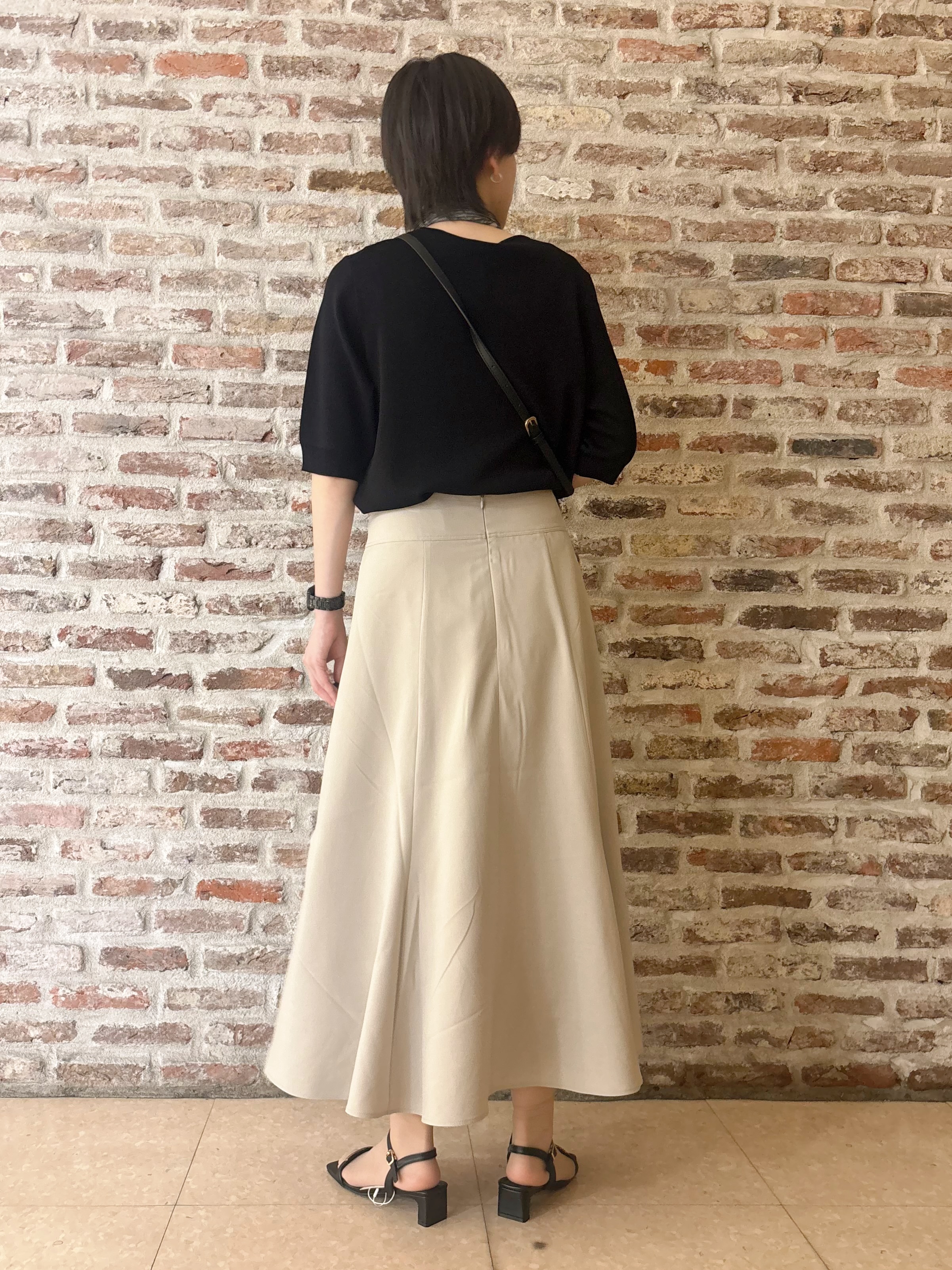 しばさんの「THE SHOP TK｜【S-XL/ひんやりタッチ】美しさ際立つ 6分袖ニット 洗濯機OK/UVケア/毛玉になりにくい」を使ったコーディネート