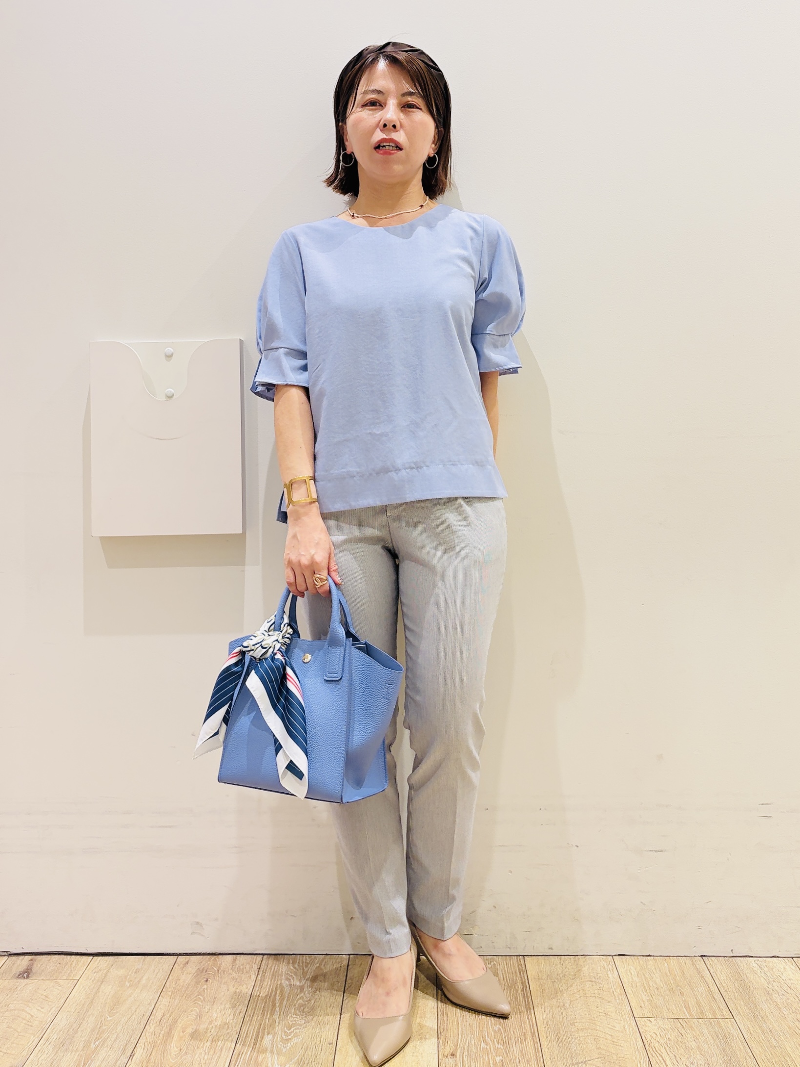 YUKOさんの「index｜【軽量／2WAY】台形ミドルトートバッグ」を使ったコーディネート