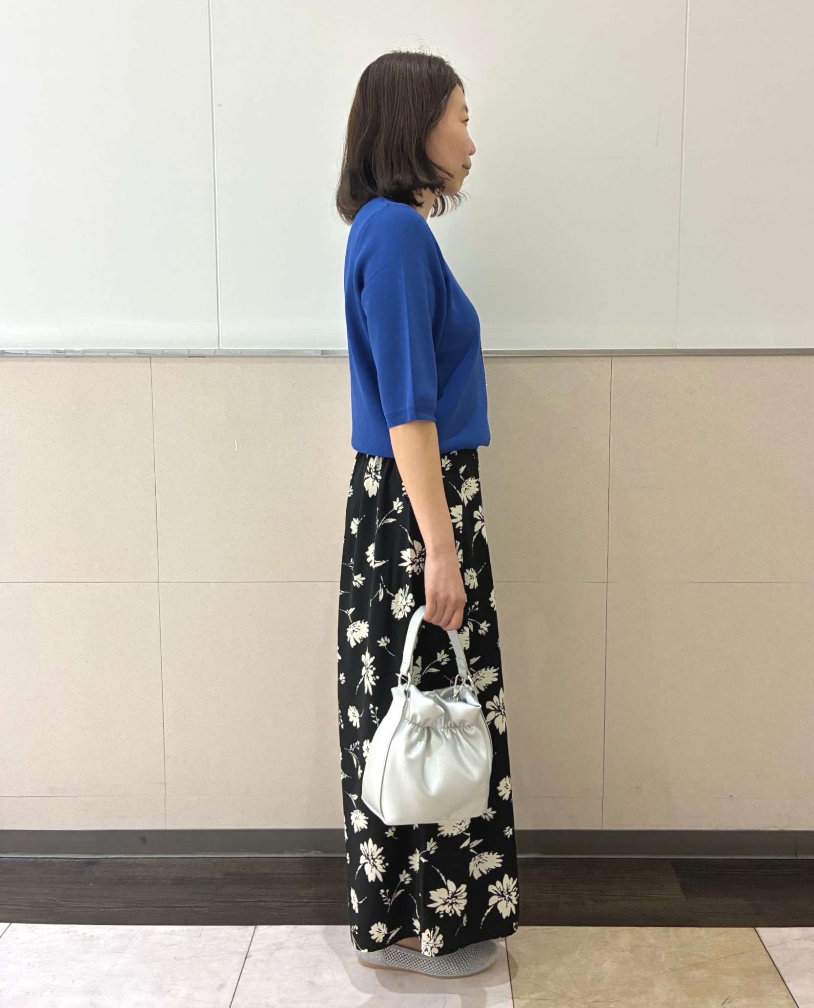 ジュンさんの「SHOO･LA･RUE｜【毎日洗える/S-LL/ひんやり/UV】上半身すっきり 二の腕見せない5分袖ニット」を使ったコーディネート