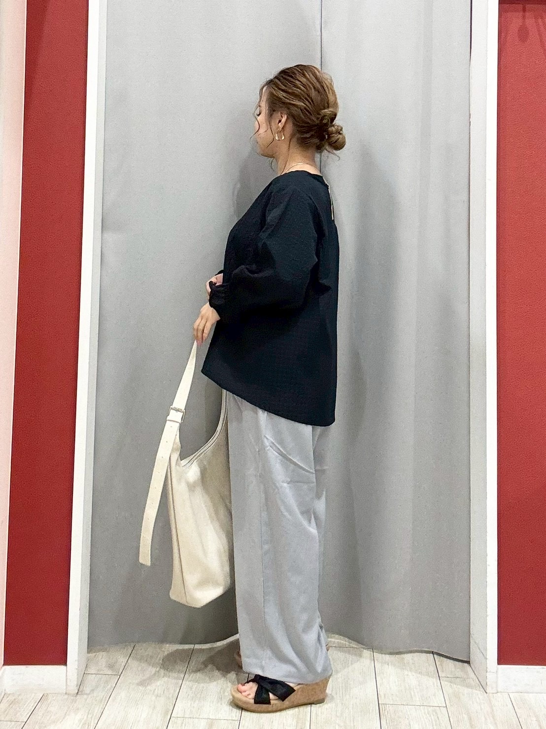 shioさんの「SHOO･LA･RUE｜【セットアップ可/洗濯機可】上品チェックが好印象 ゆるさら6分袖ブラウス」を使ったコーディネート