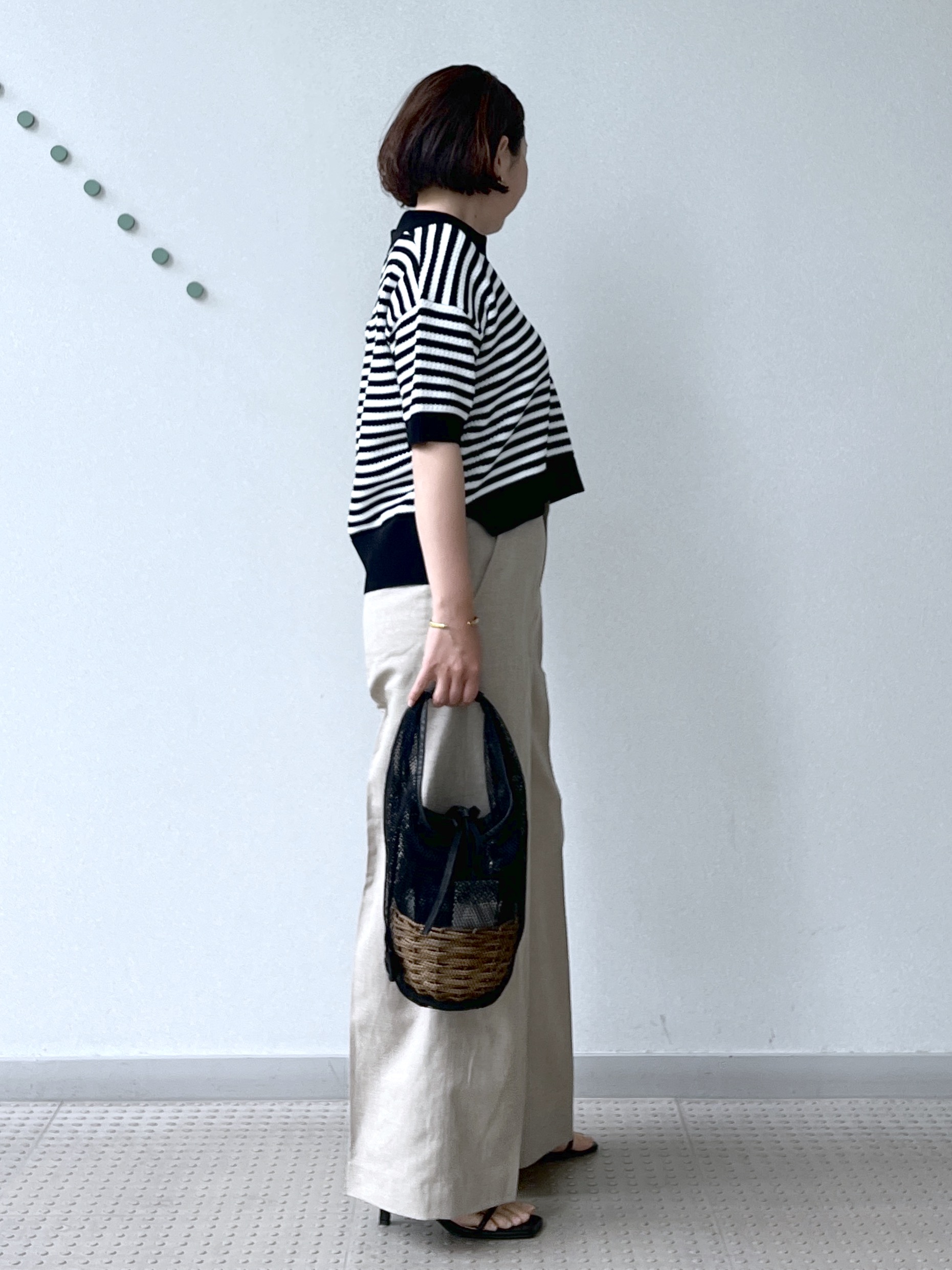 Soeさんの「DRESSTERIOR｜ウォッシャブルスキッパークロップドニット」を使ったコーディネート