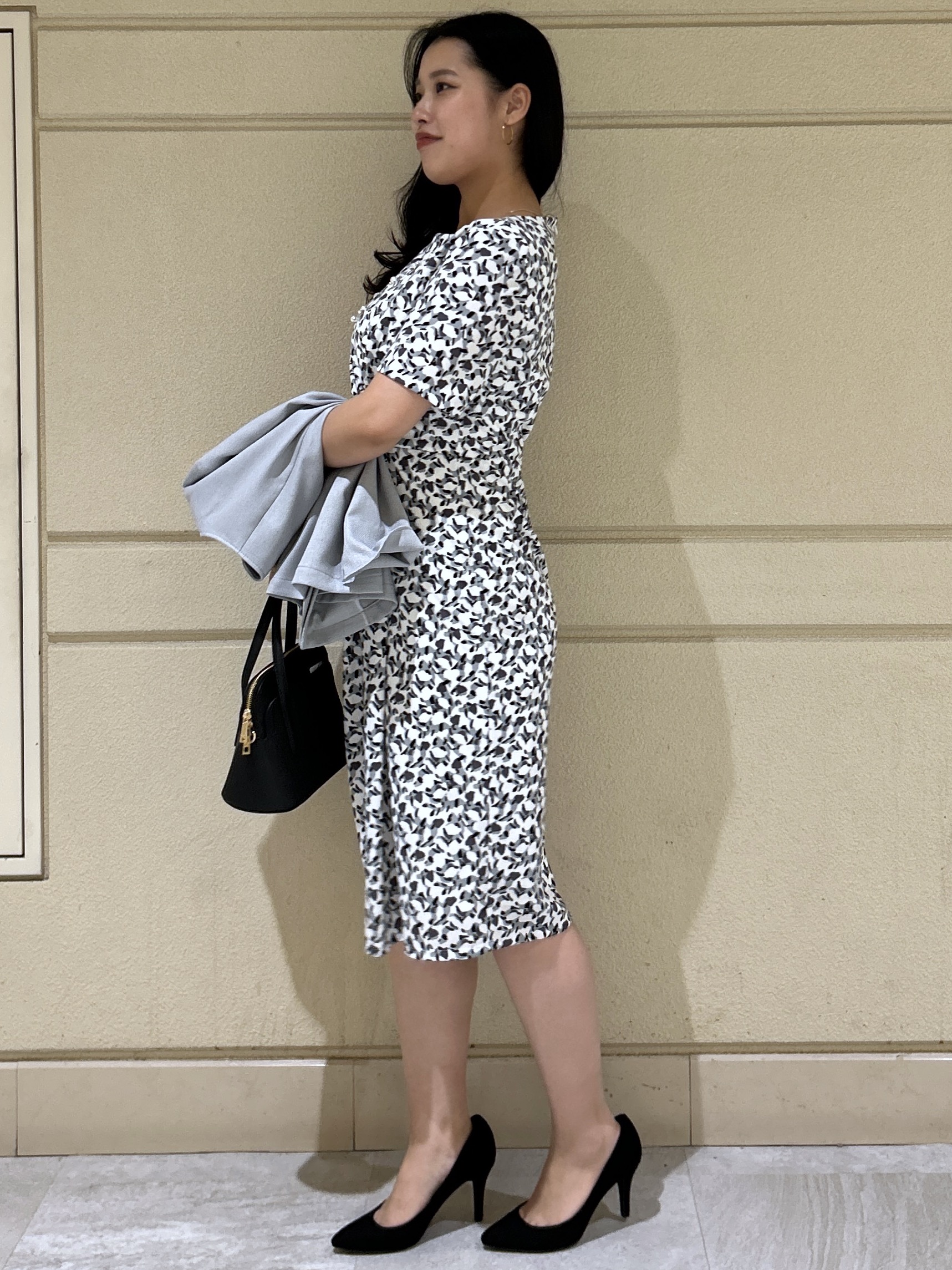 Momokaさんの「COUP DE CHANCE｜【手洗い可／日本製】タック入タイトワンピース」を使ったコーディネート