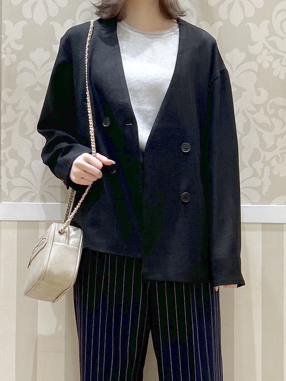 望 愛さんの「grove｜【シリーズ累計36万枚/UVカット・ひんやり・洗濯機OK】やわらかドライタッチ 五分袖クルーネックニ」を使ったコーディネート