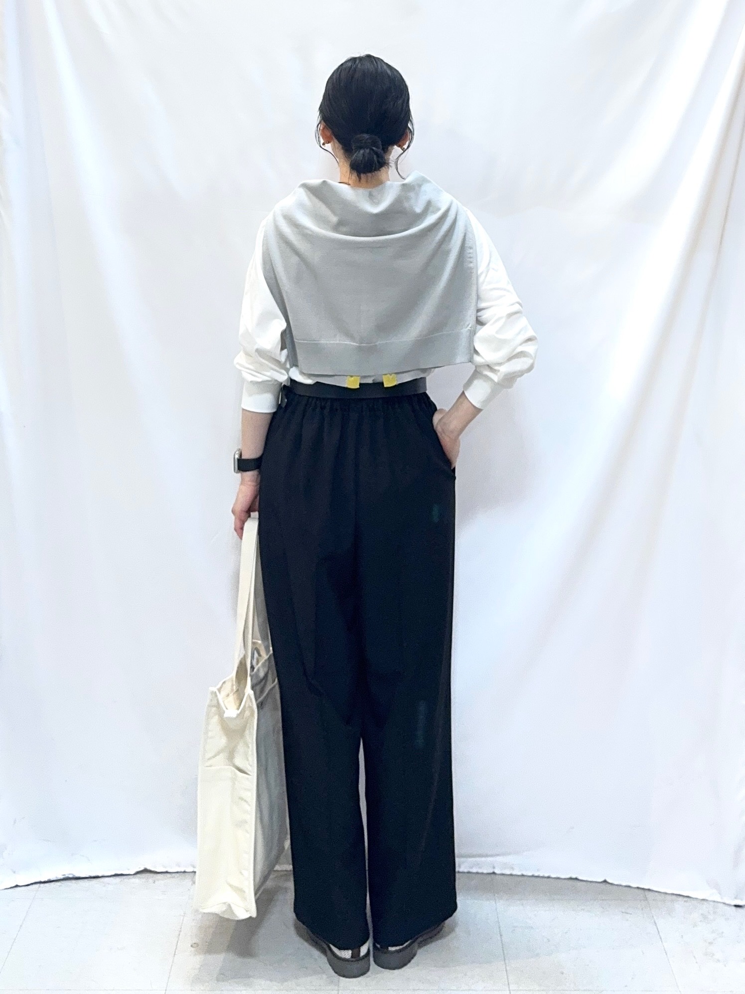 𝐇𝐢𝐫𝐨𝐦𝐢さんの「SHOO･LA･RUE｜【着丈選べる/S-LL/洗濯機可】楽ちん&times;きれい見え　ストレッチワイドパンツ」を使ったコーディネート