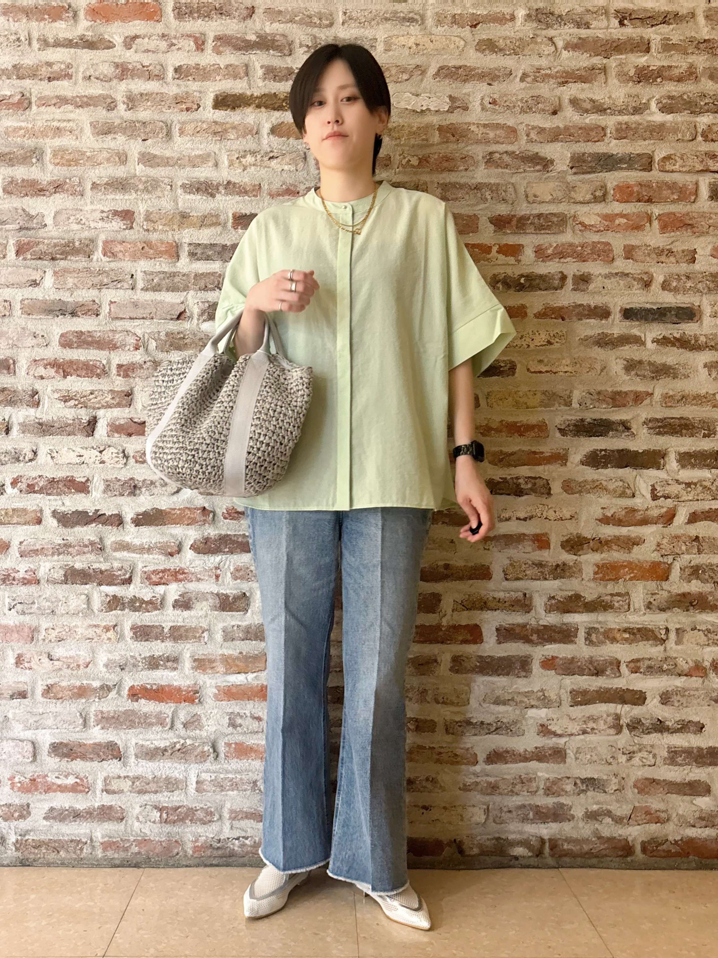 しばさんの「THE SHOP TK｜【高レビュー/体型カバー】さらっと快適 ドルマン5分袖ブラウス」を使ったコーディネート