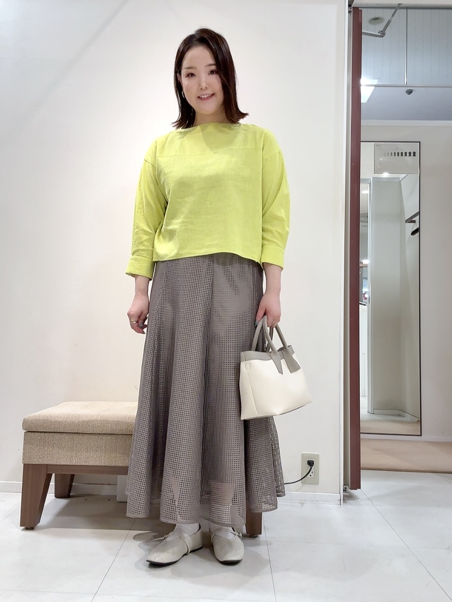 YUIさんの「UNTITLED｜【洗える/6分袖】ボートネックブラウス」を使ったコーディネート