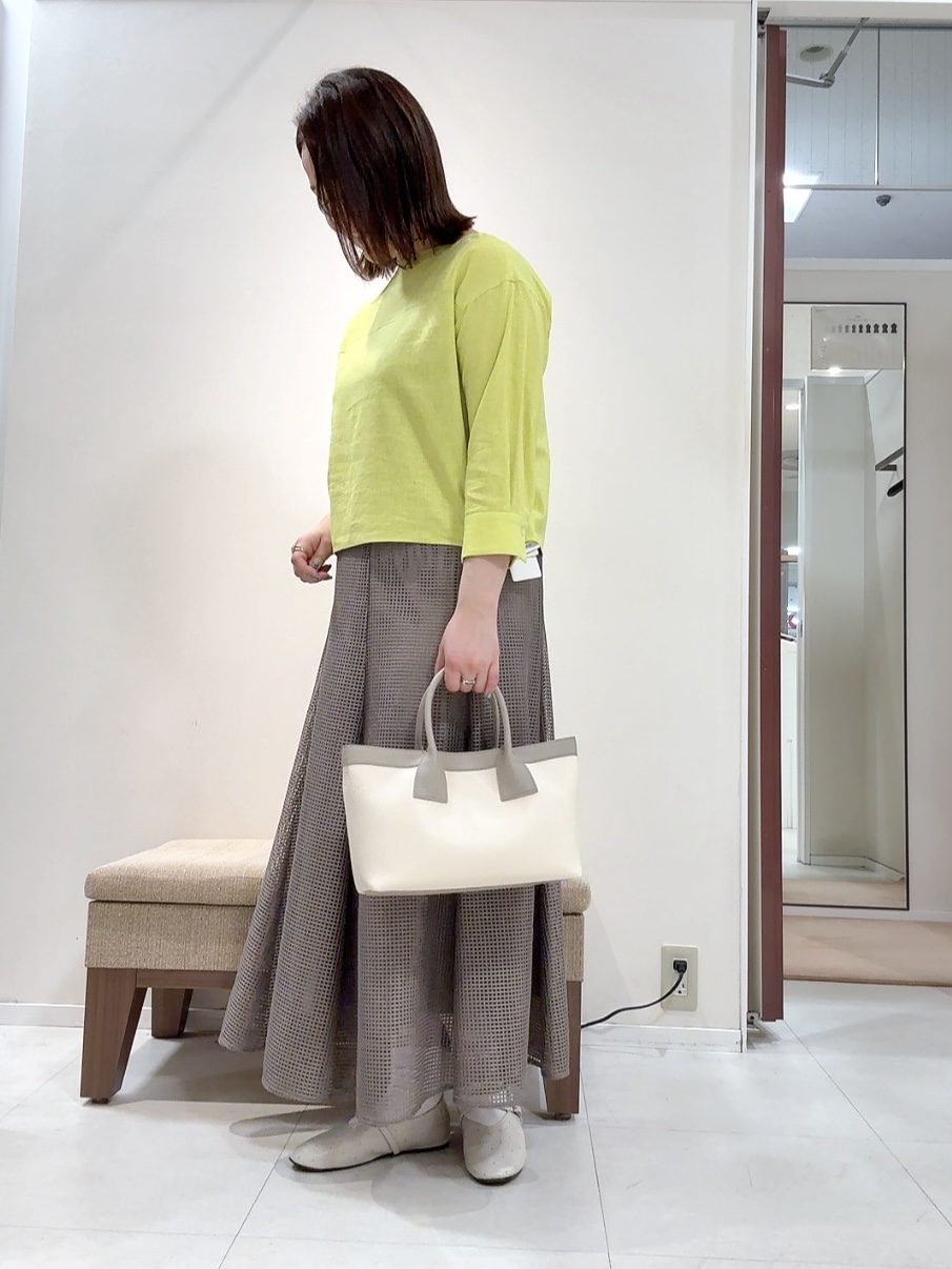 YUIさんの「UNTITLED｜【洗える/6分袖】ボートネックブラウス」を使ったコーディネート