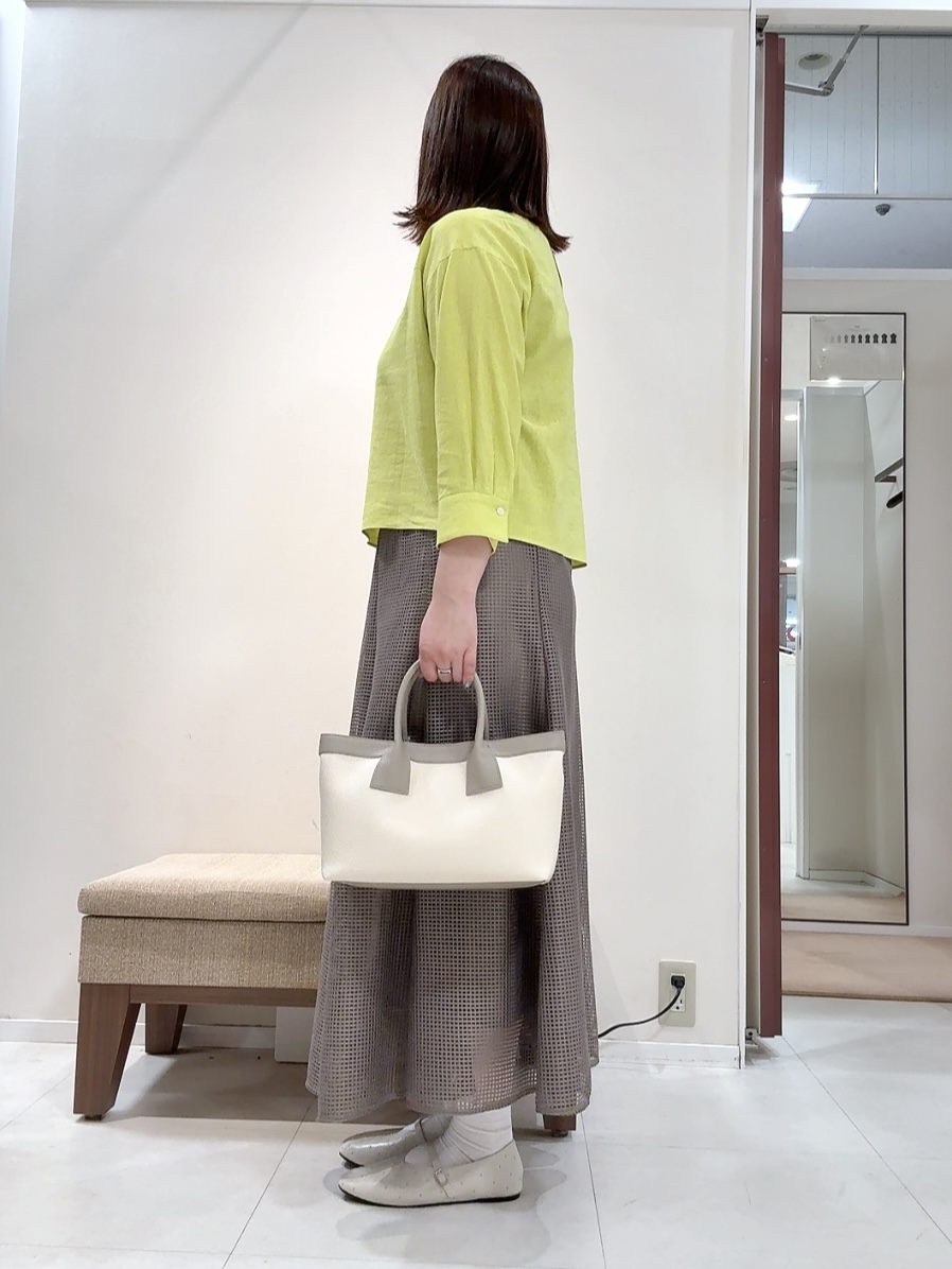 YUIさんの「UNTITLED｜【洗える/6分袖】ボートネックブラウス」を使ったコーディネート
