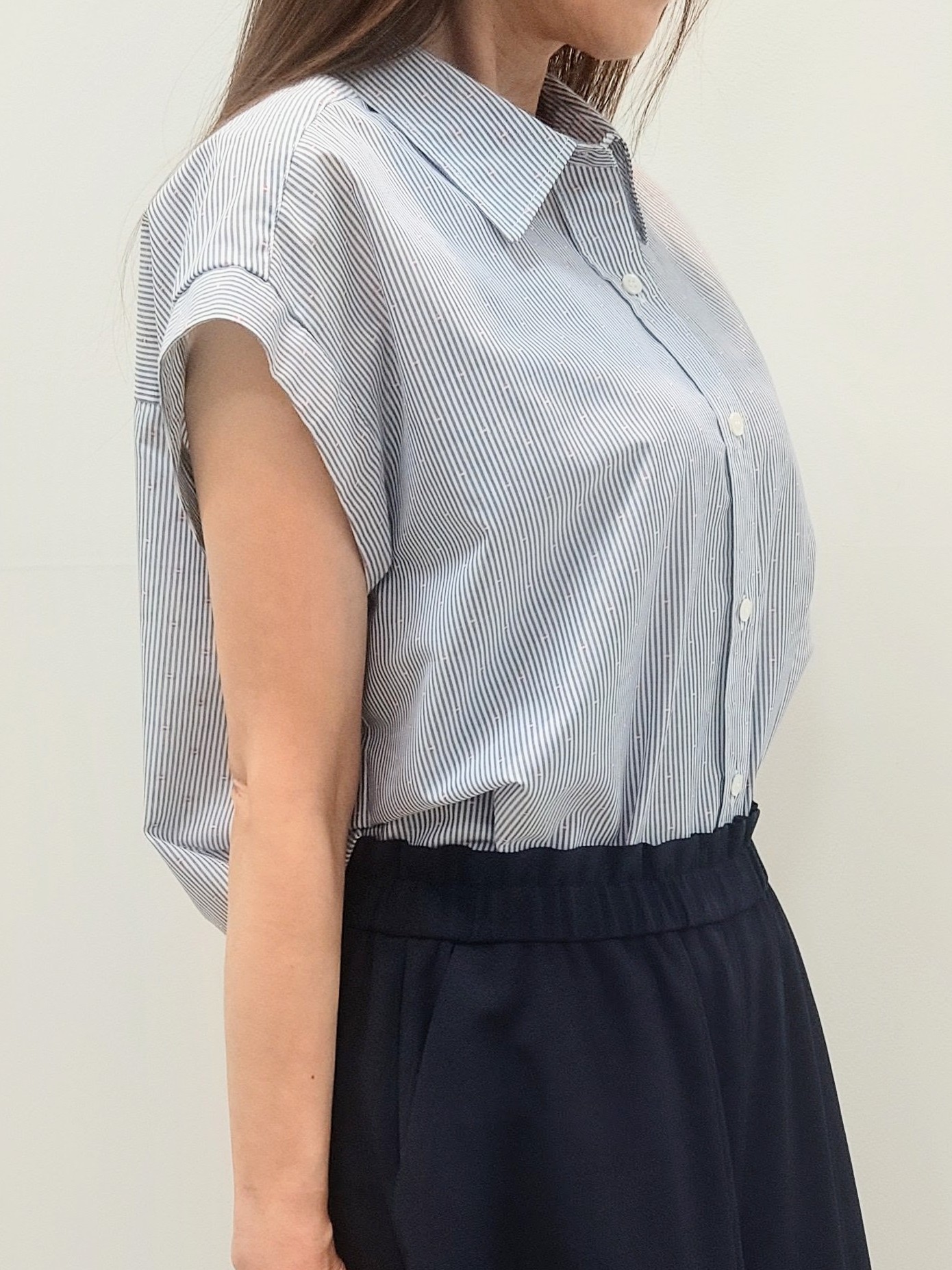 yoshiさんの「Reflect｜【接触冷感】フレンチスリーブシャツブラウス」を使ったコーディネート