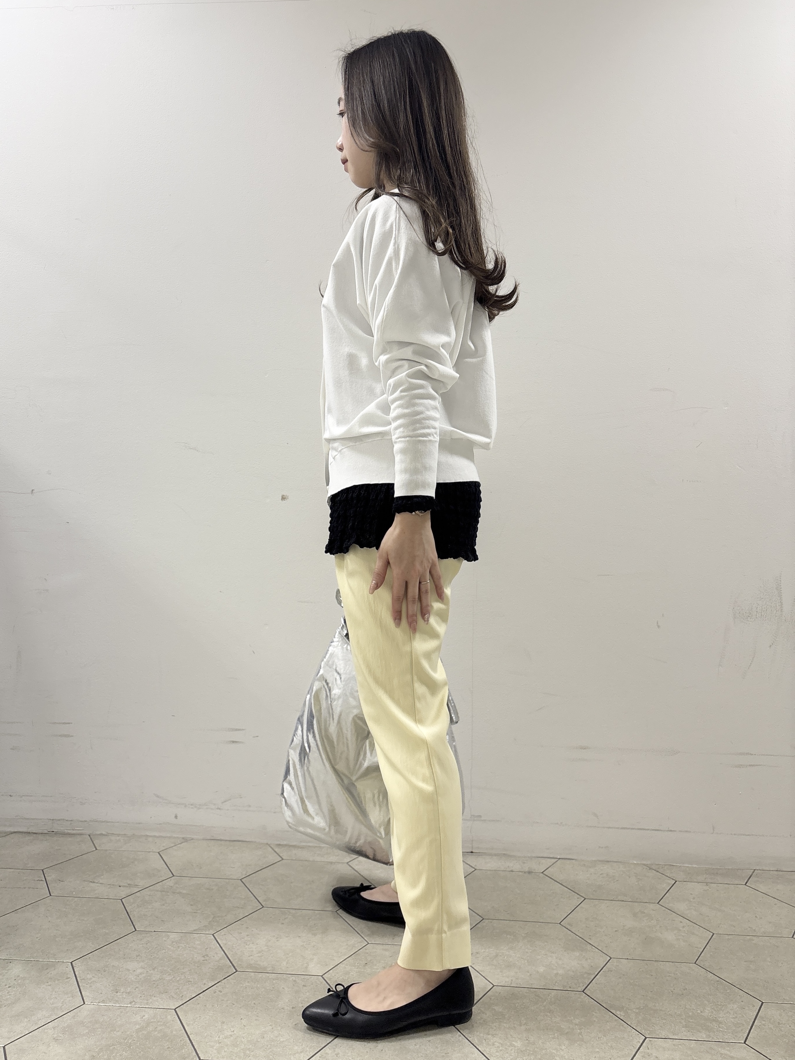 kahoさんの「INDIVI｜【前後2WAY／洗える】凹凸編地カーディガンニット」を使ったコーディネート