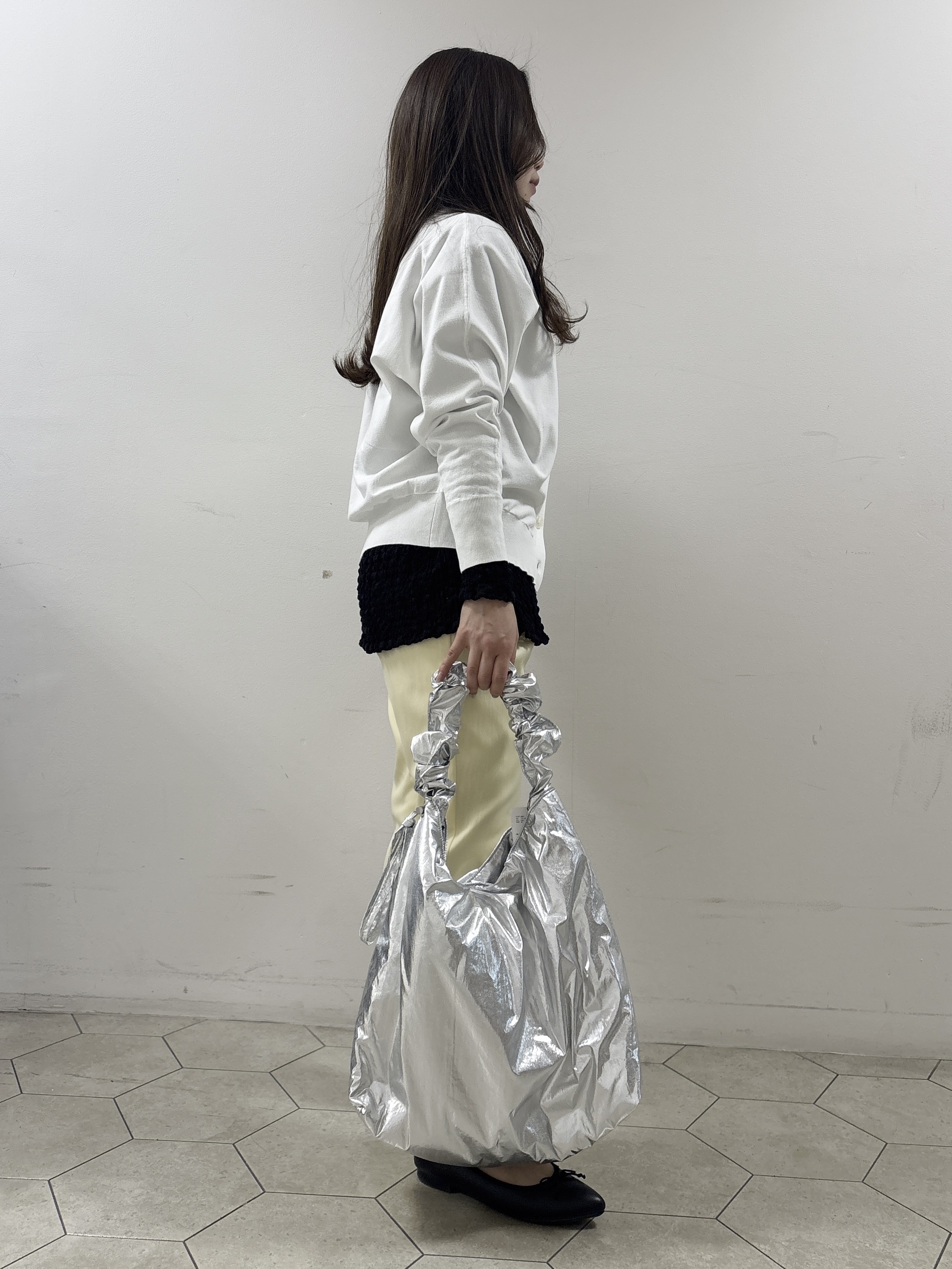 kahoさんの「INDIVI｜【前後2WAY／洗える】凹凸編地カーディガンニット」を使ったコーディネート