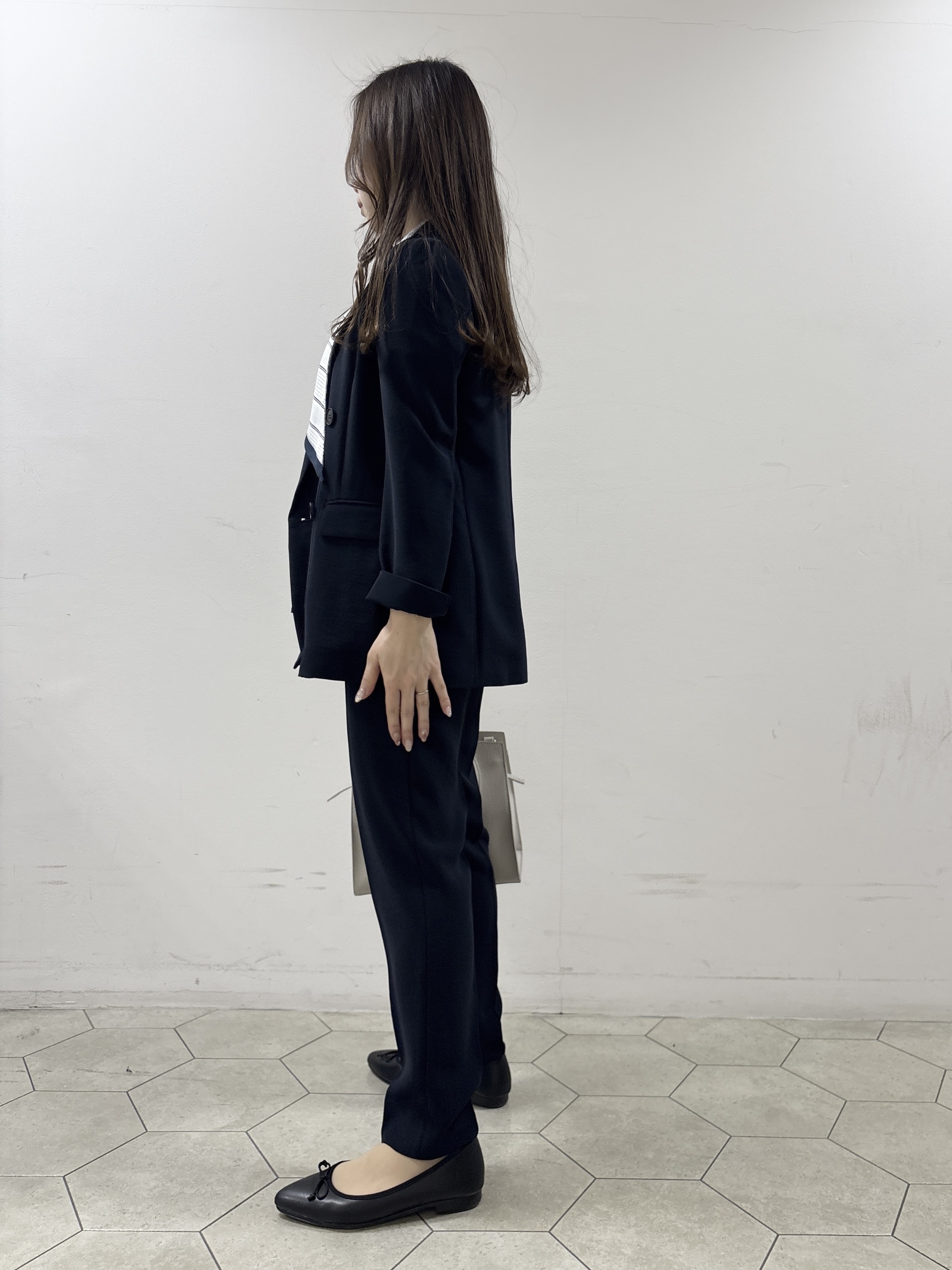 kahoさんの「INDIVI｜【洗える／多機能／SETUP可】着る日傘ダブルジャケット」を使ったコーディネート
