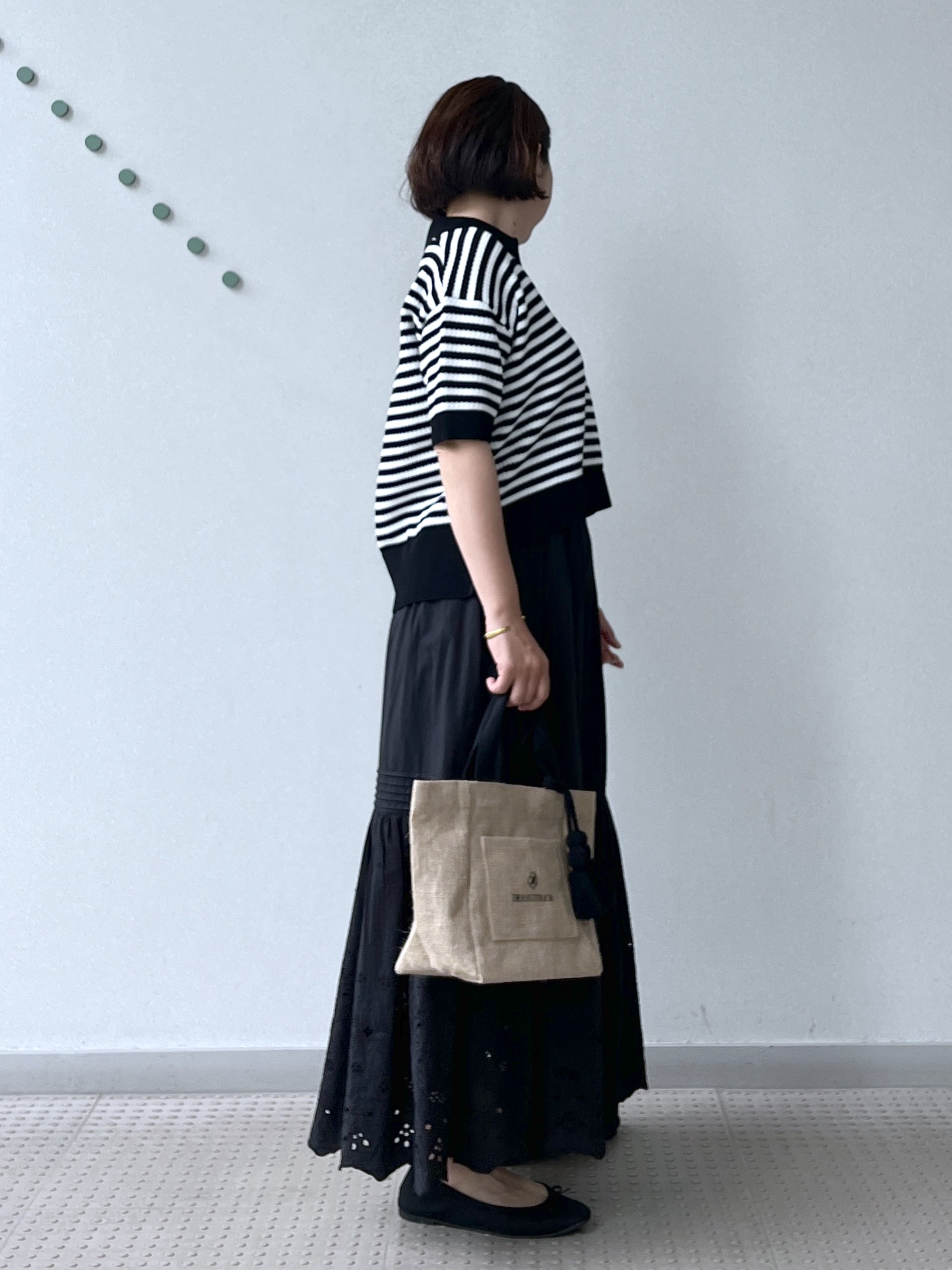 Soeさんの「DRESSTERIOR｜ウォッシャブルスキッパークロップドニット」を使ったコーディネート