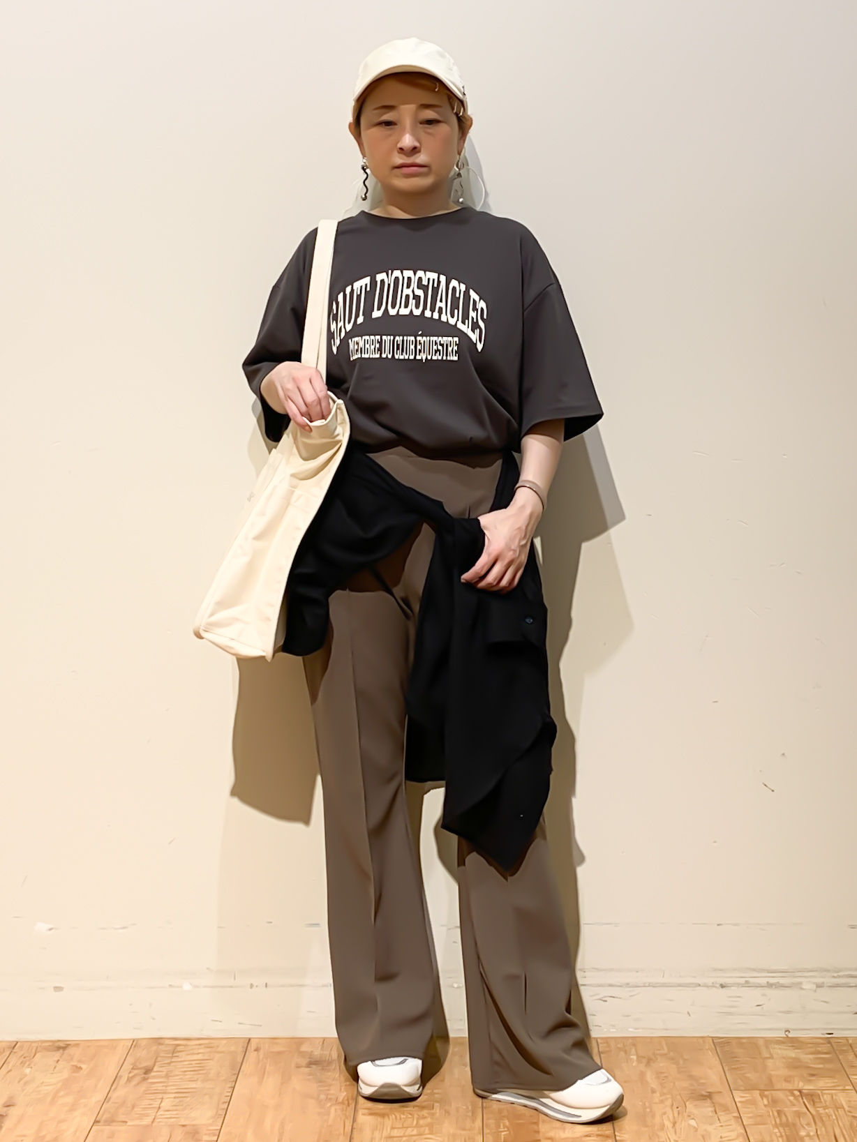 MEGさんの「SHOO･LA･RUE｜【体型カバー】ふんわり質感 やわらかこなれシアーシャツ」を使ったコーディネート