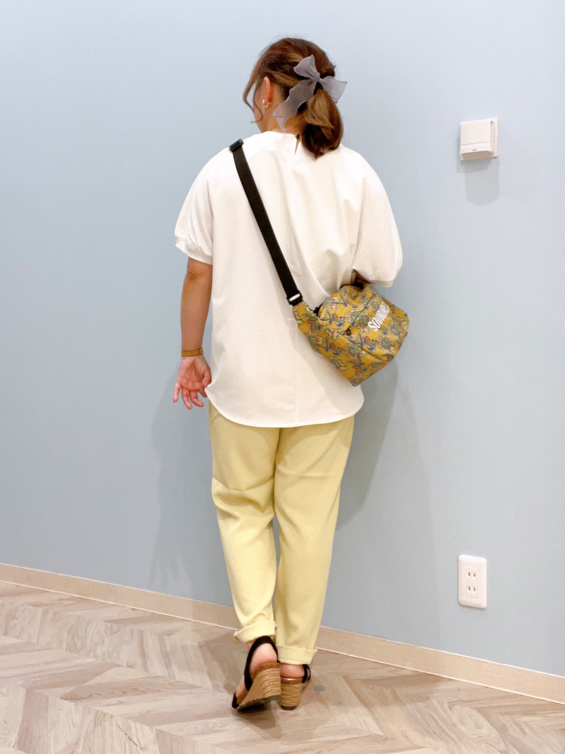 kitaさんの「SHOO･LA･RUE｜【ひんやり/洗濯後しわになりにくい】インせず着られる さらっとタッチのドルマンブラウス」を使ったコーディネート