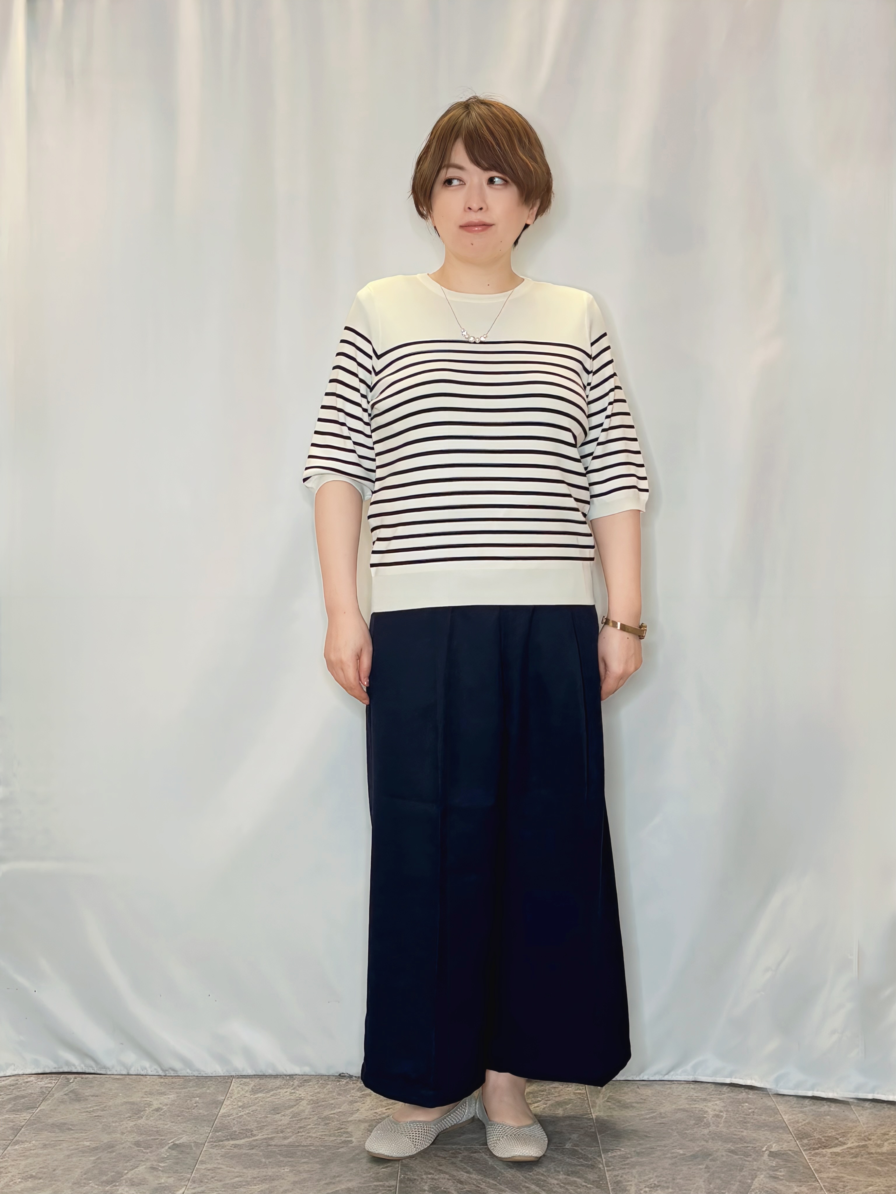 たみさんの「SHOO･LA･RUE｜【ひんやり/洗濯機可/S-LL】オンにもオフにも マルチに使えるボタンレスカーディガン」を使ったコーディネート
