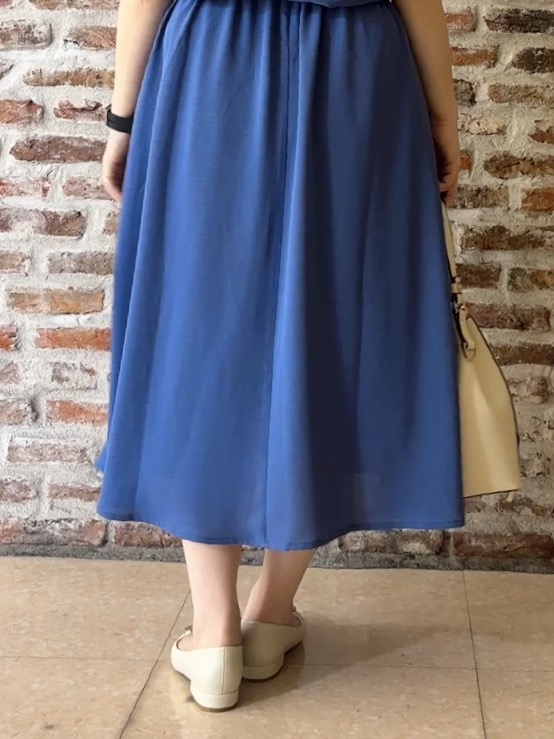 tokiさんの「THE SHOP TK｜【S-XL/ひんやり/防しわ】欲しいが詰まった 上品フィット＆フレアワンピース」を使ったコーディネート