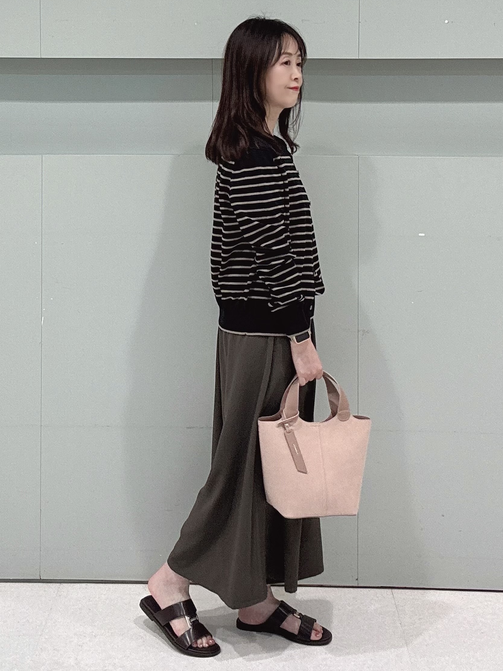 makiさんの「UNTITLED｜【9色展開/アンサンブル可】コットンクルーネックカーディガン」を使ったコーディネート