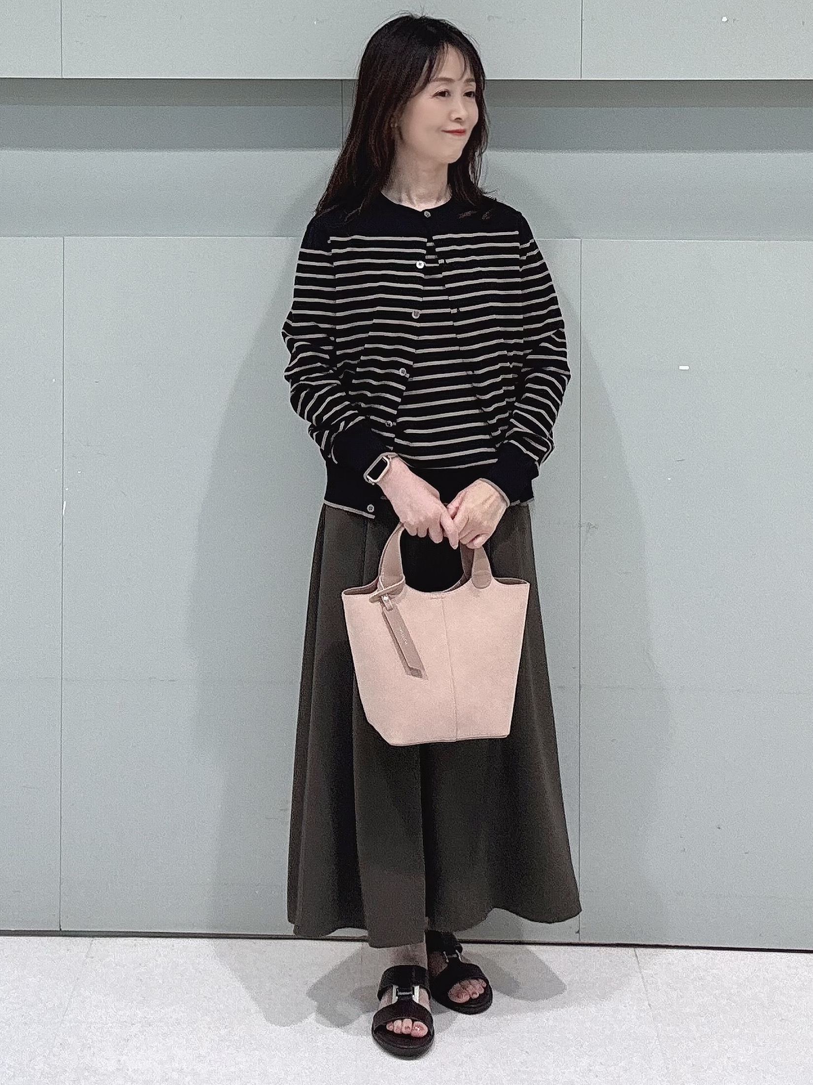 makiさんの「UNTITLED｜【9色展開/アンサンブル可】コットンクルーネックカーディガン」を使ったコーディネート