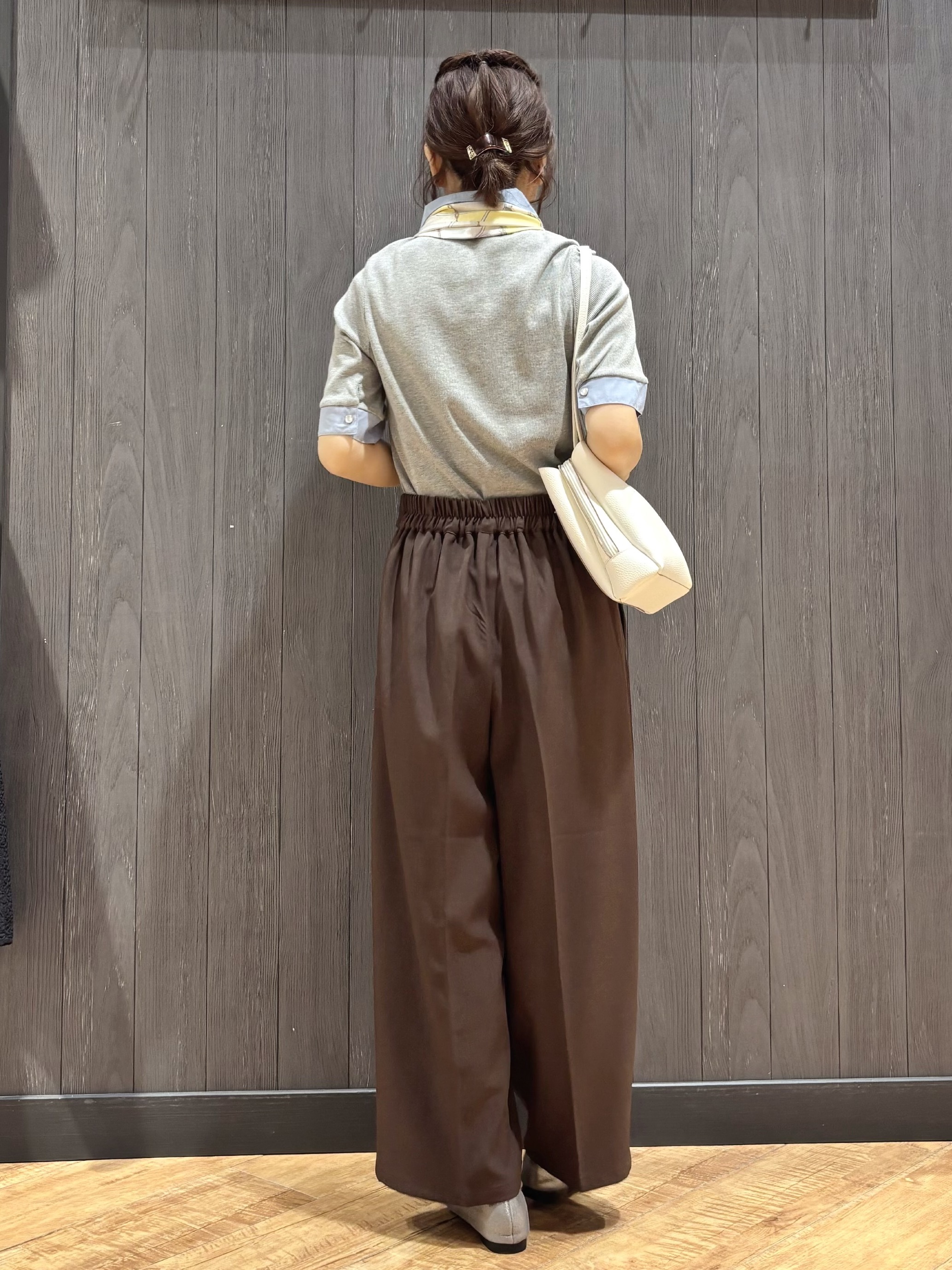 meiさんの「SHOO･LA･RUE｜【洗濯機可/S-LL】シャツレイヤード風 テレコポロトップス」を使ったコーディネート