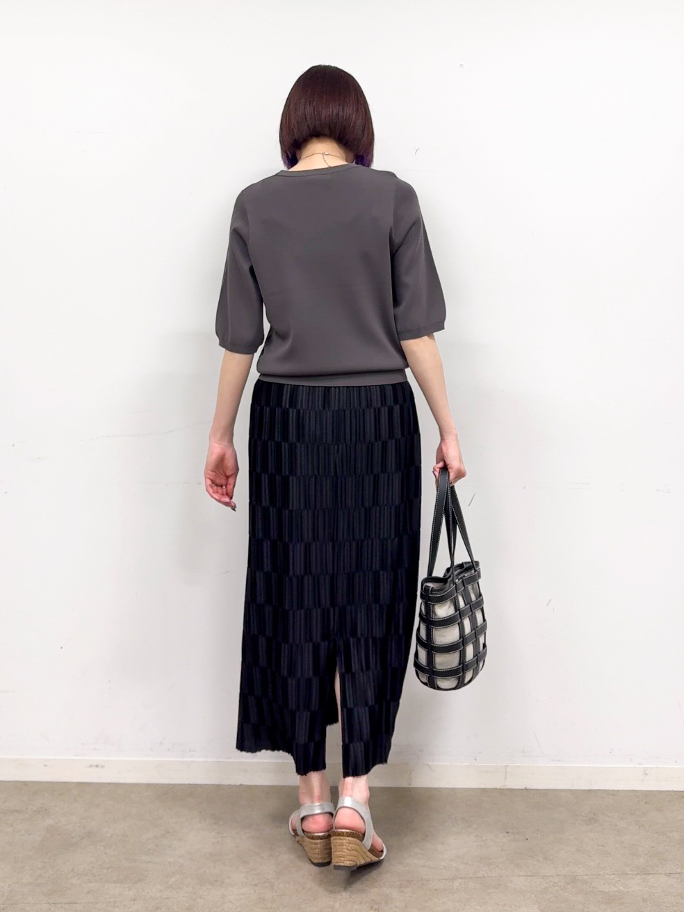 𝐜𝐡𝐢𝐤𝐚さんの「SHOO･LA･RUE｜【毎日洗える/S-LL/ひんやり/UV】上半身すっきり 二の腕見せない5分袖ニット」を使ったコーディネート
