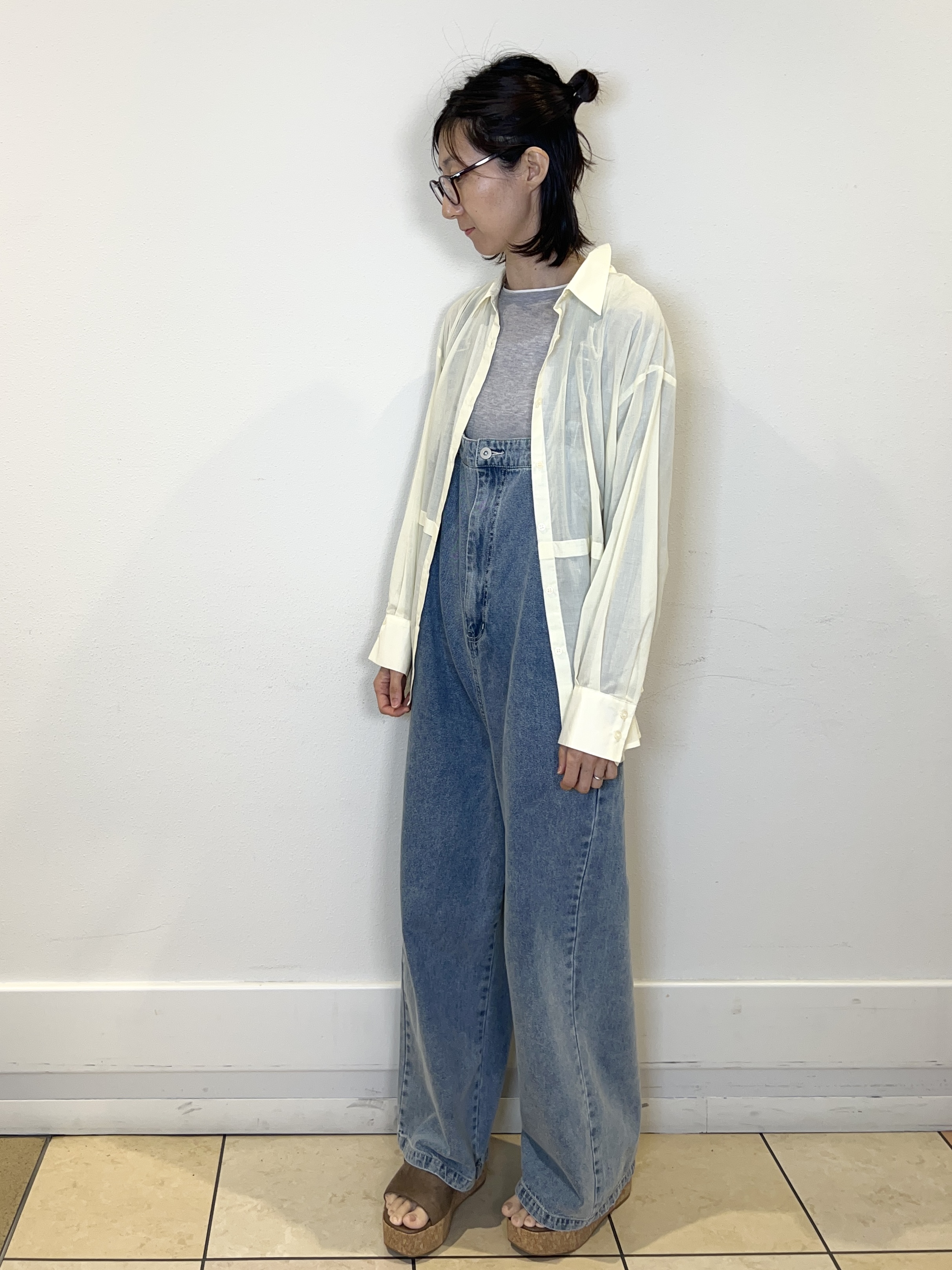 ももちぃさんの「index｜シアーローンシャツ【洗濯機OK】」を使ったコーディネート