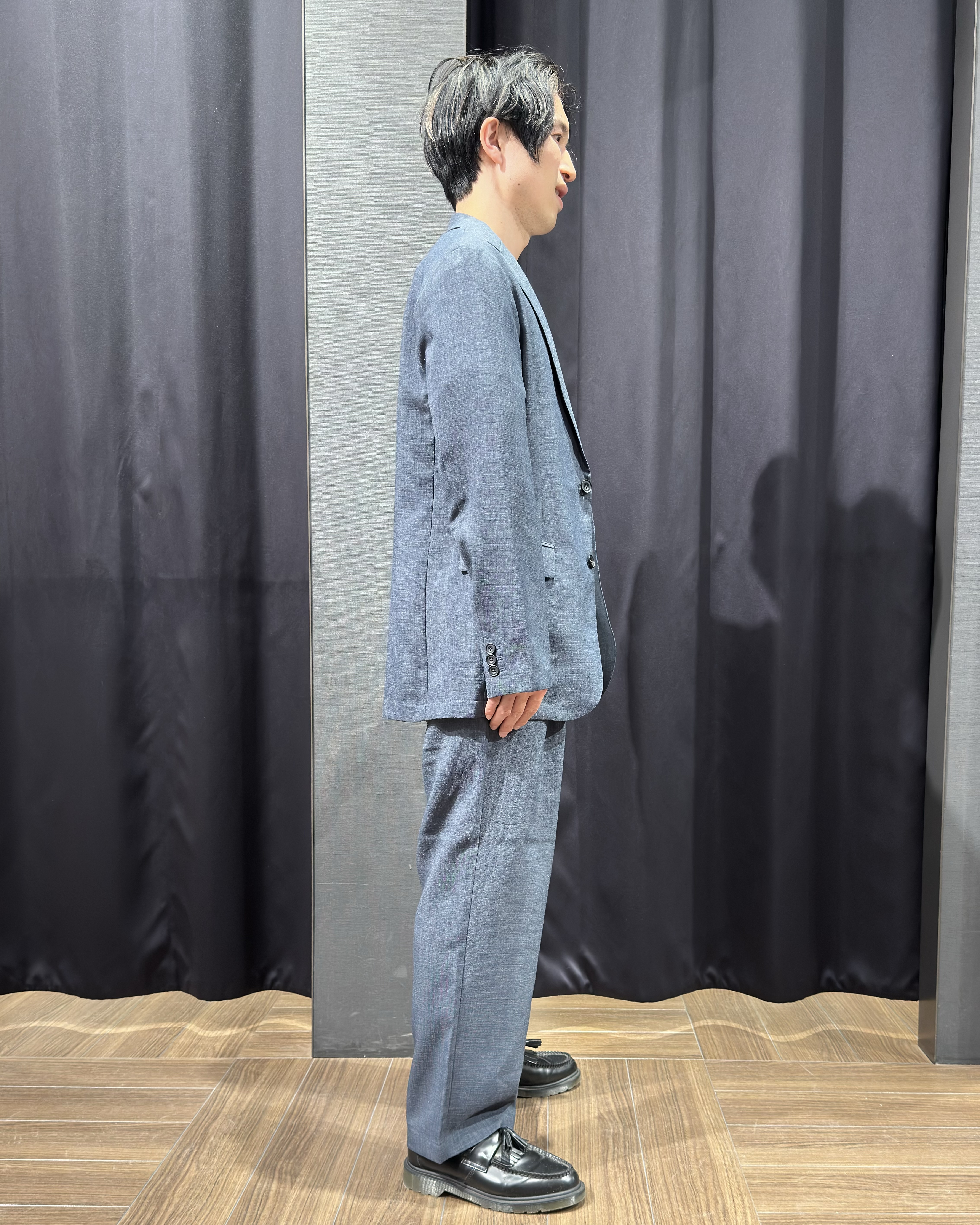tomoyaさんの「THE SHOP TK｜【LINO FINE】リネンライク テーラードジャケット 吸水速乾/イージーケア/UVカット/洗濯機」を使ったコーディネート