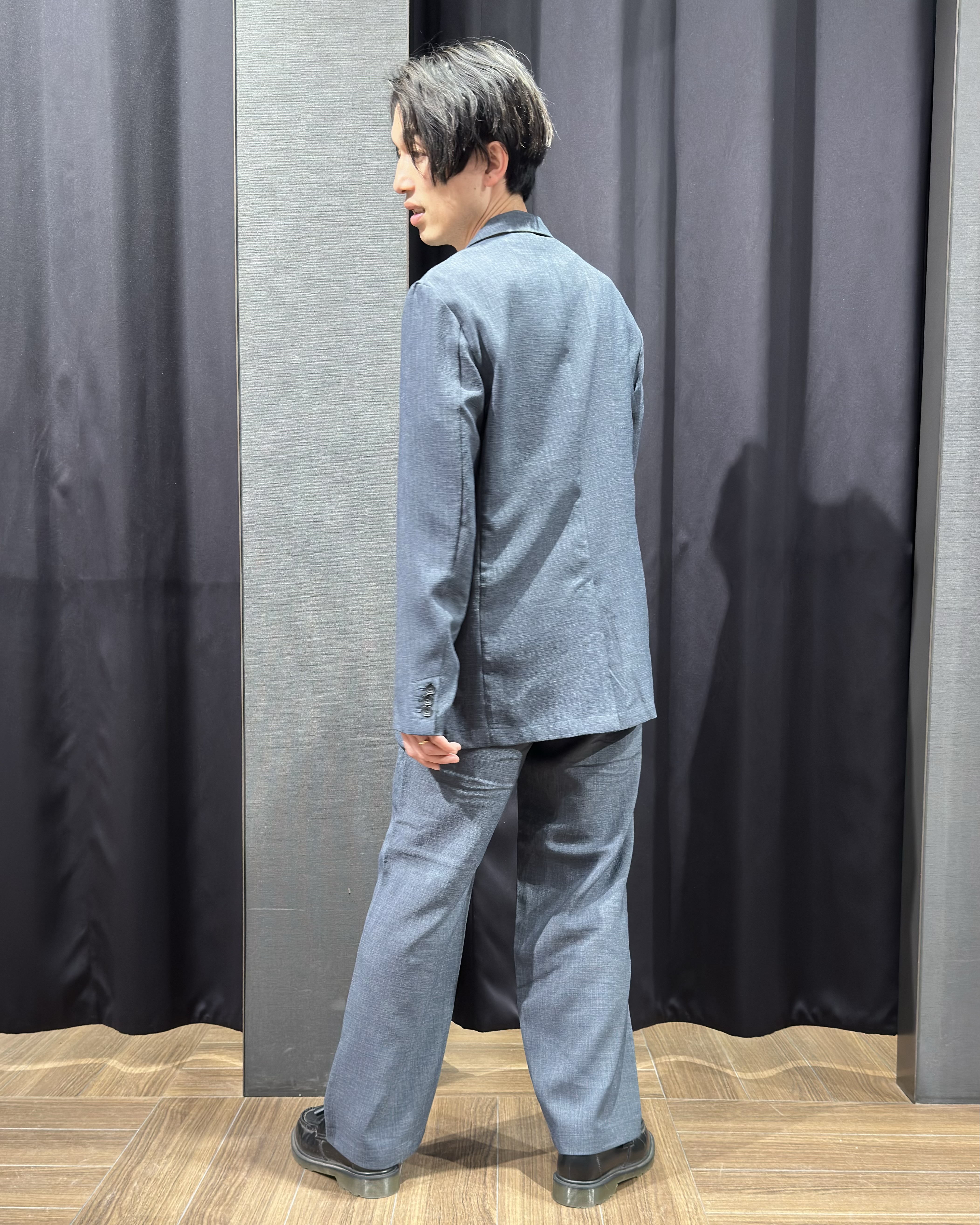 tomoyaさんの「THE SHOP TK｜【LINO FINE】リネンライク テーラードジャケット 吸水速乾/イージーケア/UVカット/洗濯機」を使ったコーディネート
