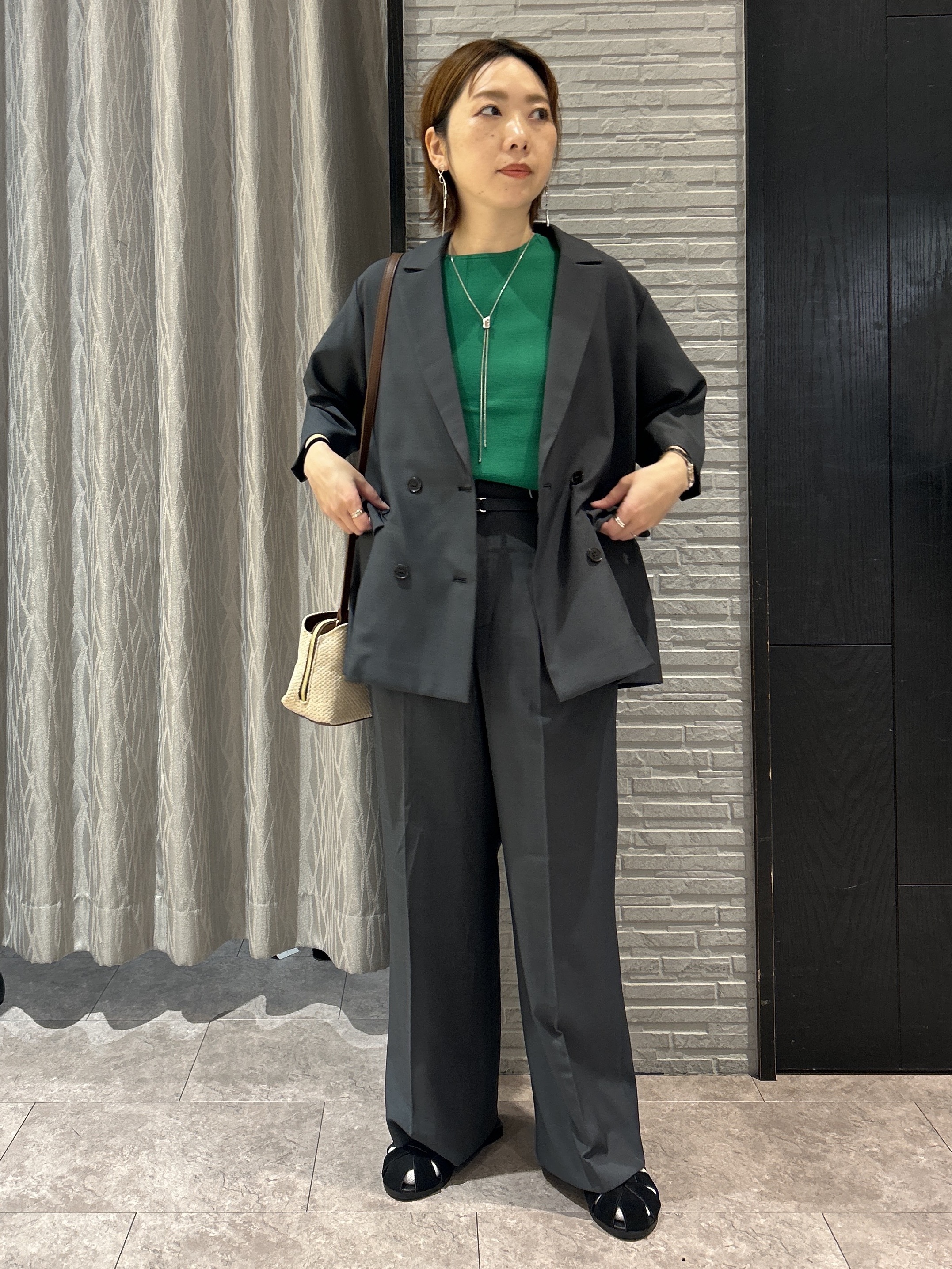 ga_riさんの「THE SHOP TK｜【セットアップ可】麻調ダブルブレスト 6分袖ジャケット」を使ったコーディネート