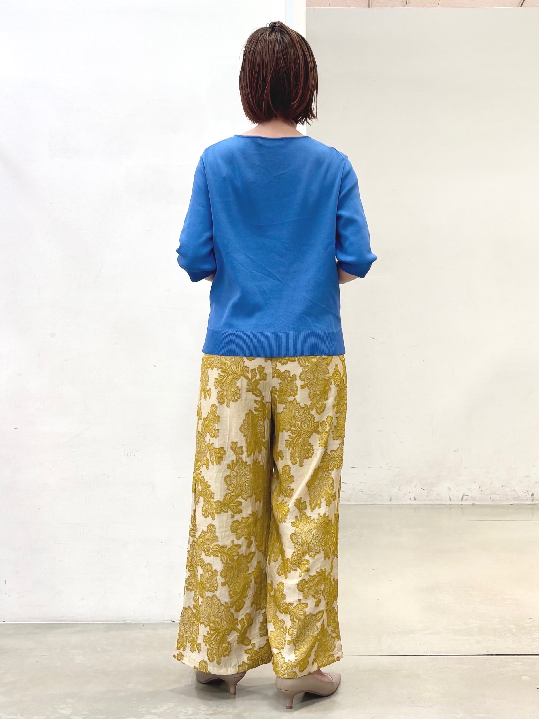 fujiさんの「THE SHOP TK｜【S-XL/ひんやりタッチ】美しさ際立つ 6分袖ニット 洗濯機OK/UVケア/毛玉になりにくい」を使ったコーディネート