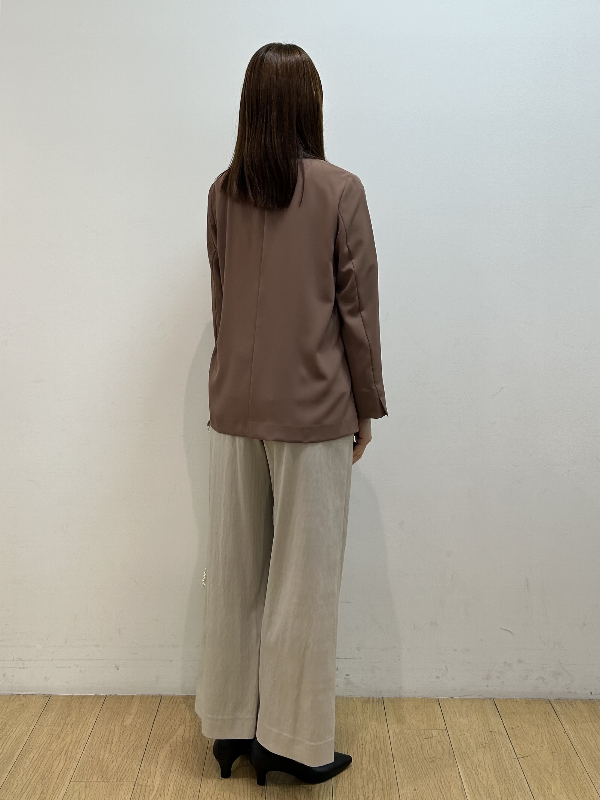 kozueさんの「INDIVI｜【接触冷感／透湿／着る日傘】ノーカラージャケット」を使ったコーディネート