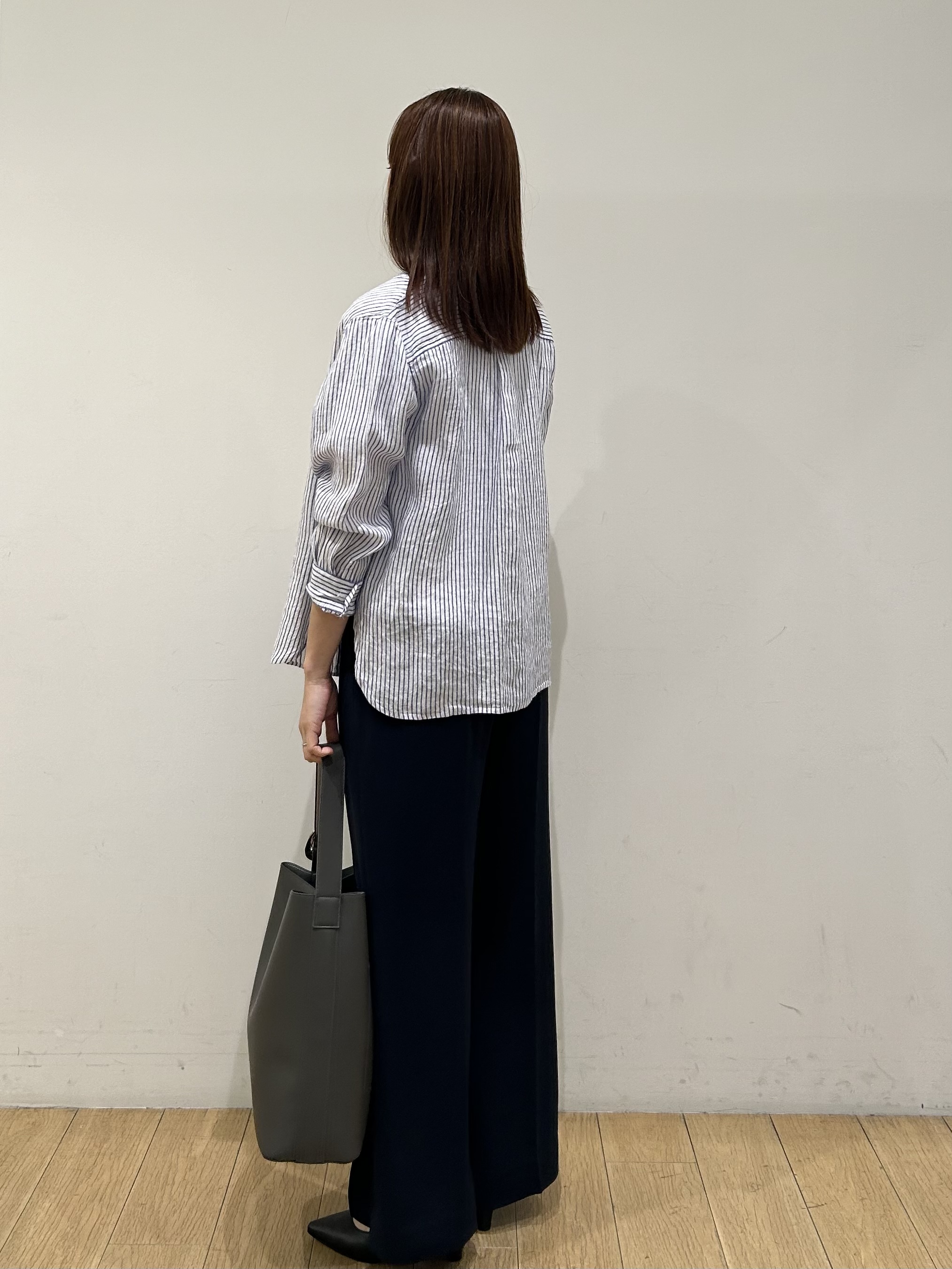 kozueさんの「INDIVI｜【接触冷感／2WAY】カシュクールリネンシャツ」を使ったコーディネート
