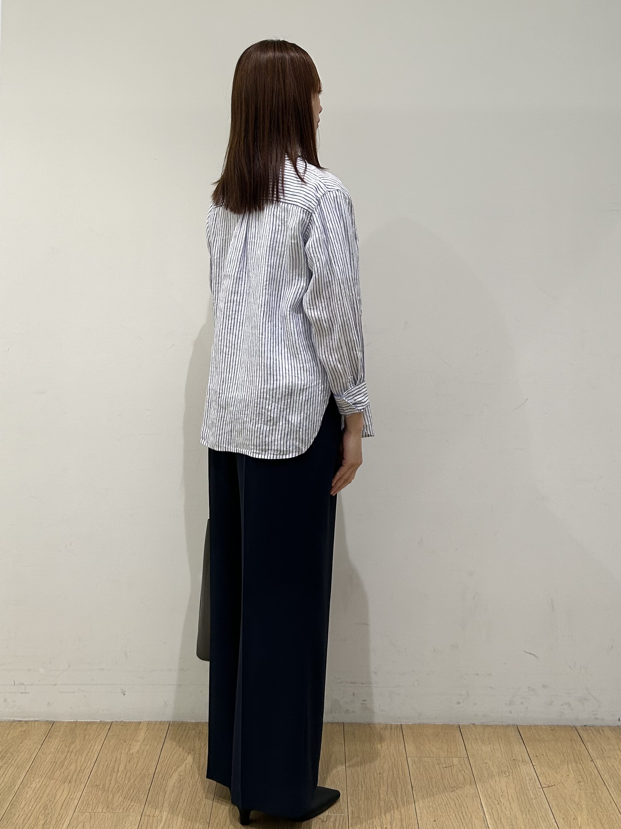 kozueさんの「INDIVI｜【接触冷感／2WAY】カシュクールリネンシャツ」を使ったコーディネート