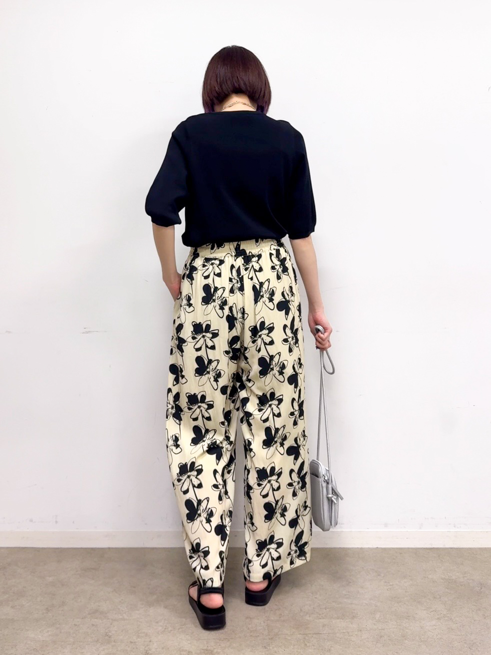 𝐜𝐡𝐢𝐤𝐚さんの「SHOO･LA･RUE｜【毎日洗える/S-LL/ひんやり/UV】上半身すっきり 二の腕見せない5分袖ニット」を使ったコーディネート