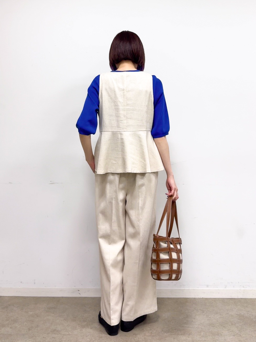 𝐜𝐡𝐢𝐤𝐚さんの「SHOO･LA･RUE｜【毎日洗える/S-LL/ひんやり/UV】上半身すっきり 二の腕見せない5分袖ニット」を使ったコーディネート