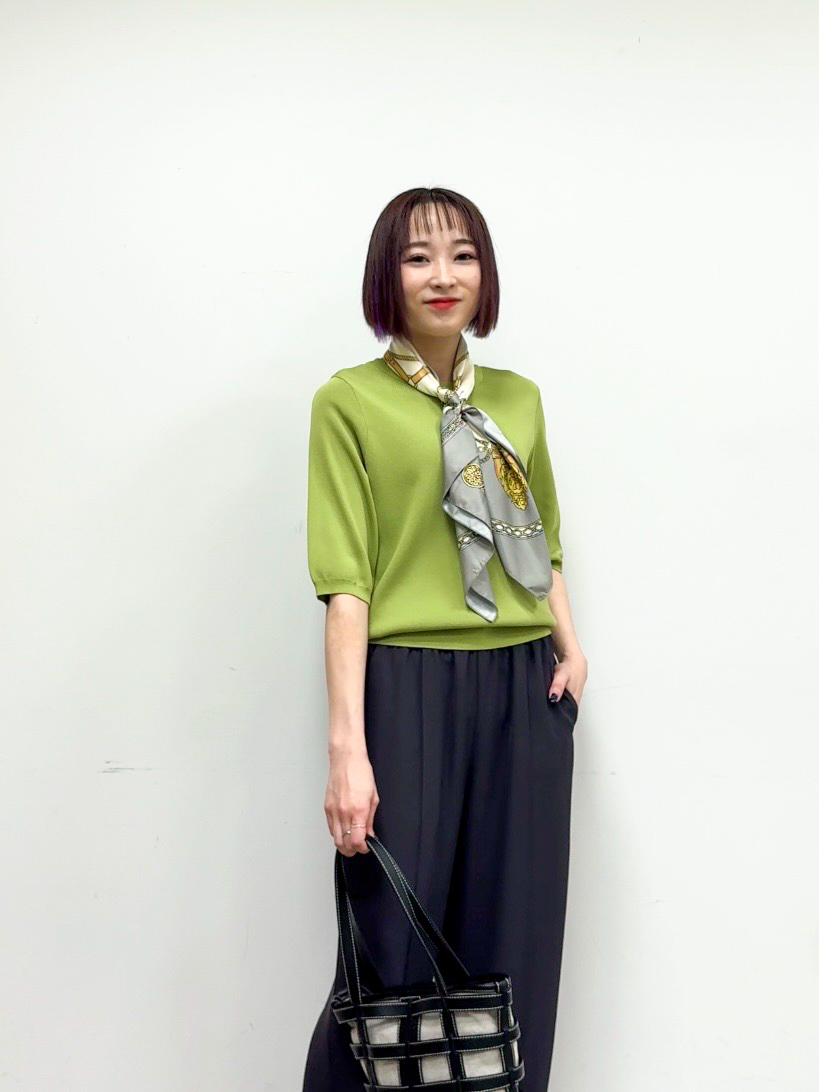 𝐜𝐡𝐢𝐤𝐚さんの「SHOO･LA･RUE｜【毎日洗える/S-LL/ひんやり/UV】上半身すっきり 二の腕見せない5分袖ニット」を使ったコーディネート