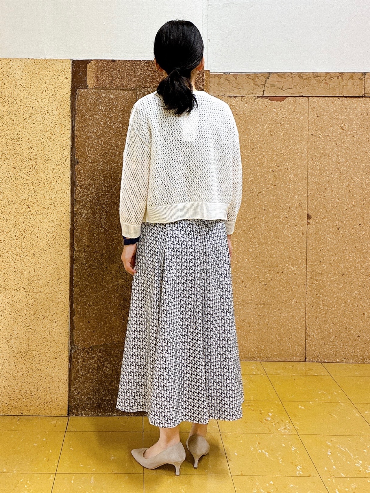 hattoriさんの「INDIVI｜【洗える／コットン】メッシュジップニットカーディガン」を使ったコーディネート