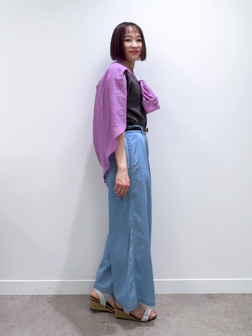 𝐜𝐡𝐢𝐤𝐚さんの「SHOO･LA･RUE｜【毎日洗える/S-LL/ひんやり/UV】上半身すっきり 二の腕見せない5分袖ニット」を使ったコーディネート