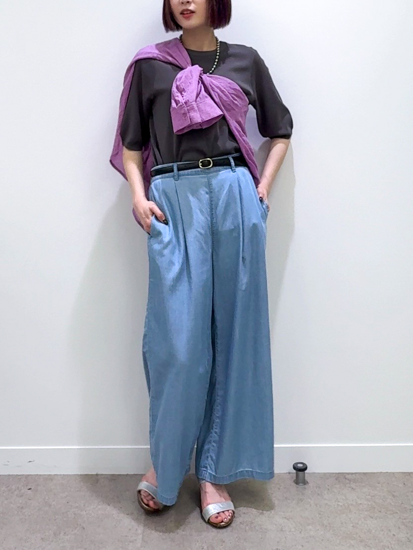 𝐜𝐡𝐢𝐤𝐚さんの「SHOO･LA･RUE｜【毎日洗える/S-LL/ひんやり/UV】上半身すっきり 二の腕見せない5分袖ニット」を使ったコーディネート