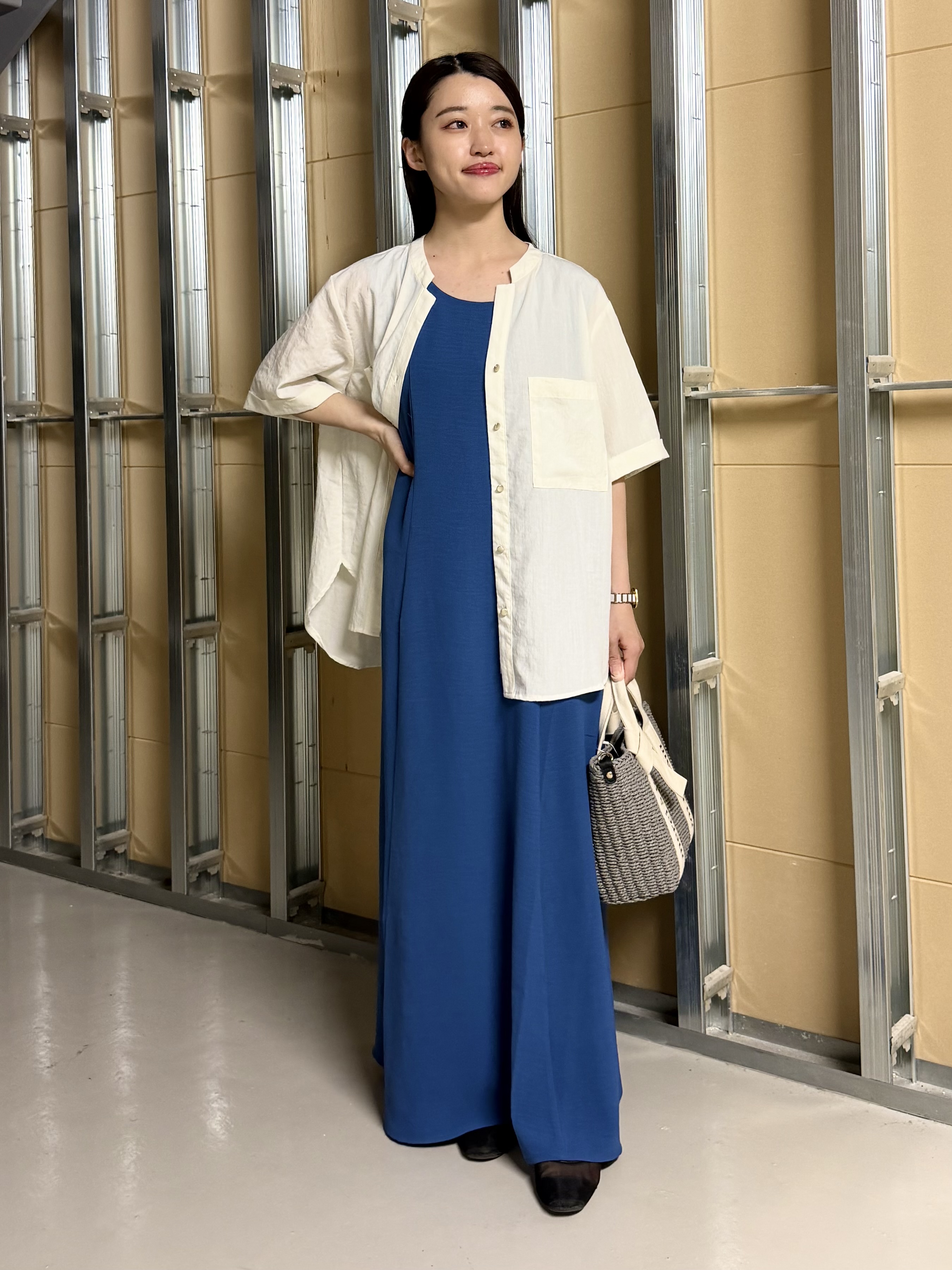sahoさんの「THE SHOP TK｜【M-XL/刻みネックですっきり見え】Wポケット金ボタン 5分袖シャツ」を使ったコーディネート