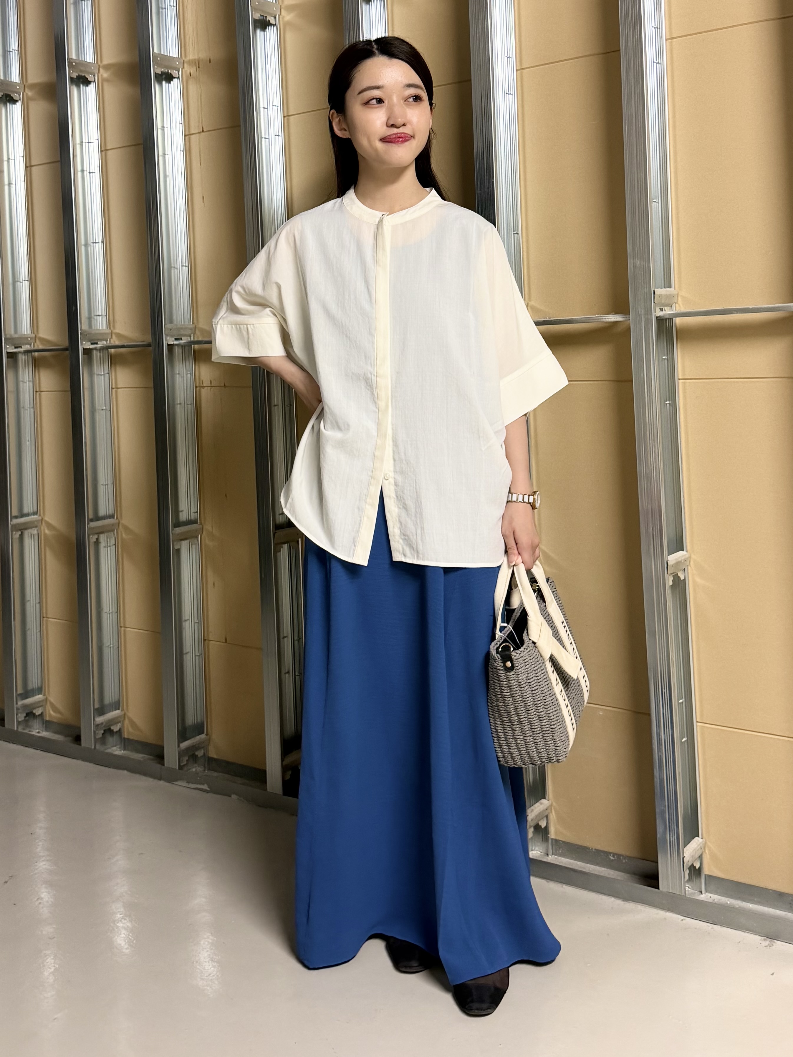 sahoさんの「THE SHOP TK｜【高レビュー/体型カバー】さらっと快適 ドルマン5分袖ブラウス」を使ったコーディネート