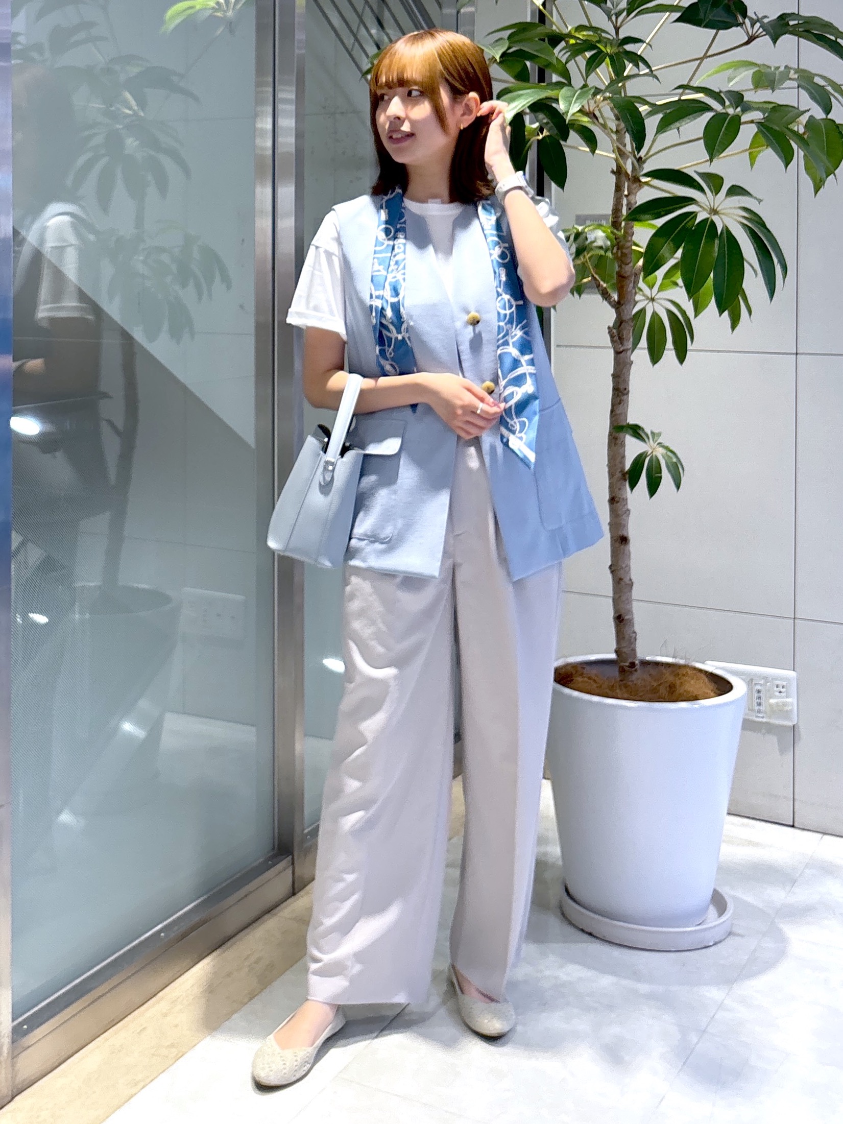 yukaさんの「UNTITLED｜【セットアップ可/UV/接触冷感】スラブキーネックジレ」を使ったコーディネート